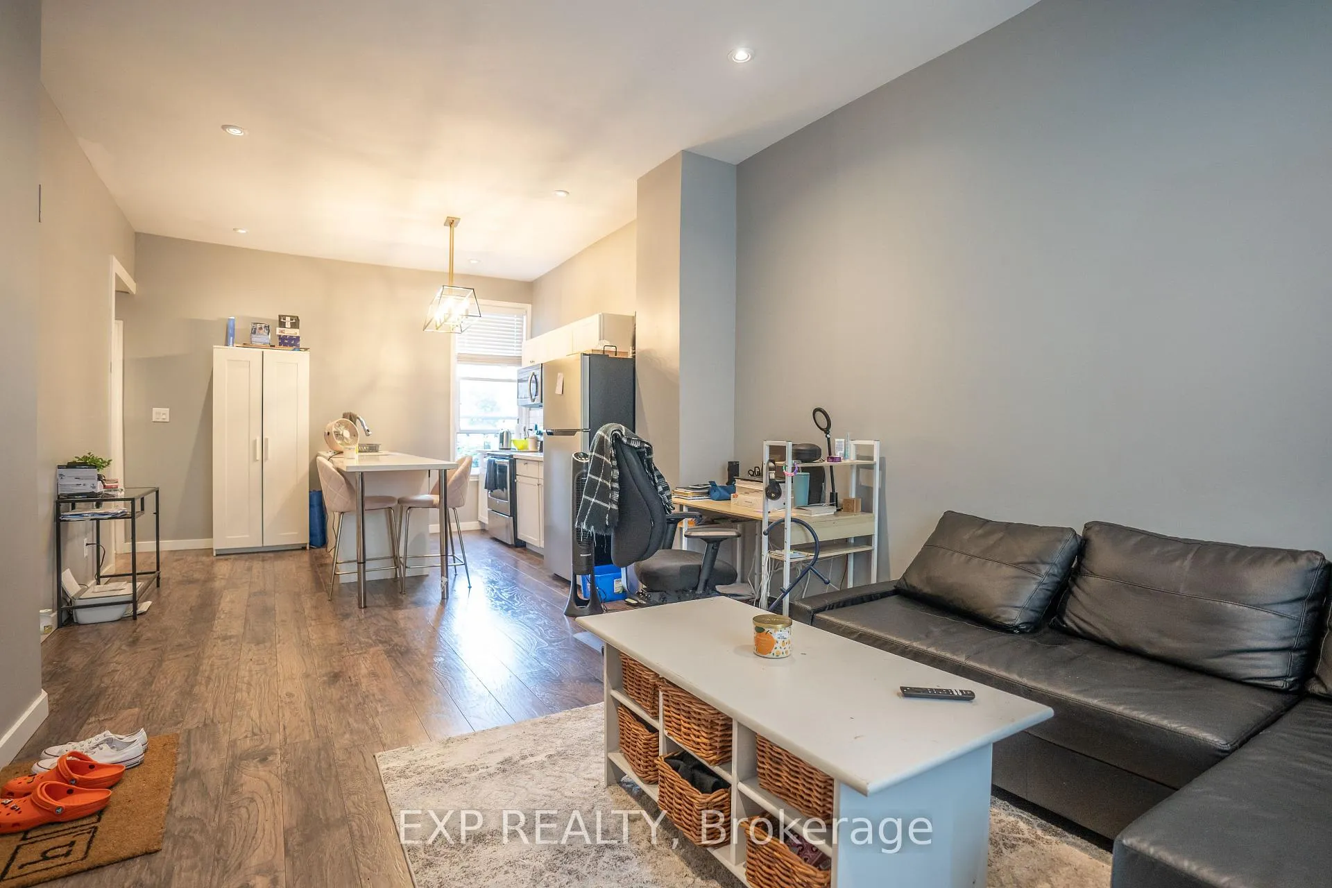 Photo 2 of 165 Emerald Street N, Hamilton, Landsdale — HOMEH