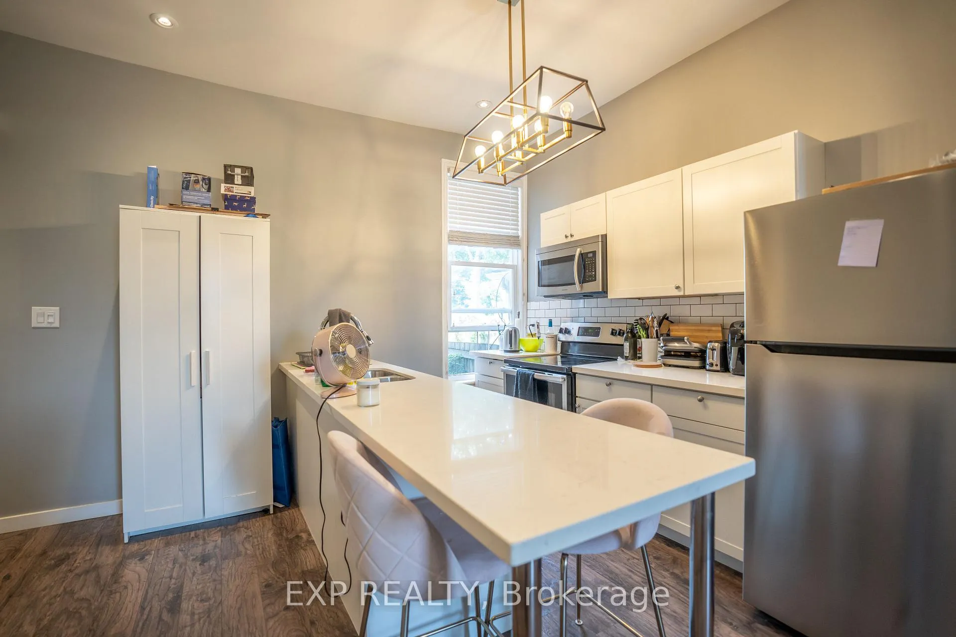 Photo 4 of 165 Emerald Street N, Hamilton, Landsdale — HOMEH