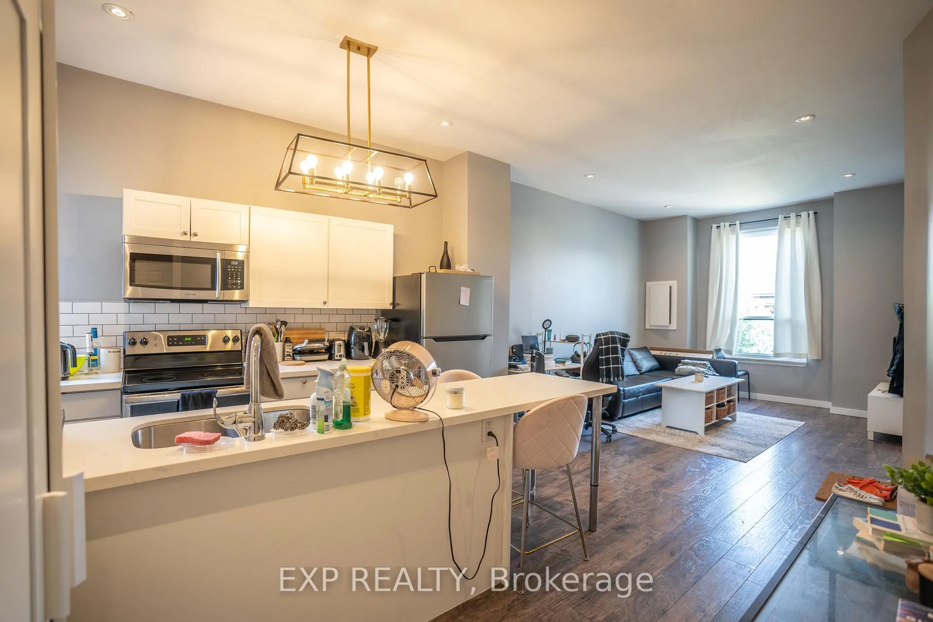 Photo 6 of 165 Emerald Street N, Hamilton, Landsdale — HOMEH