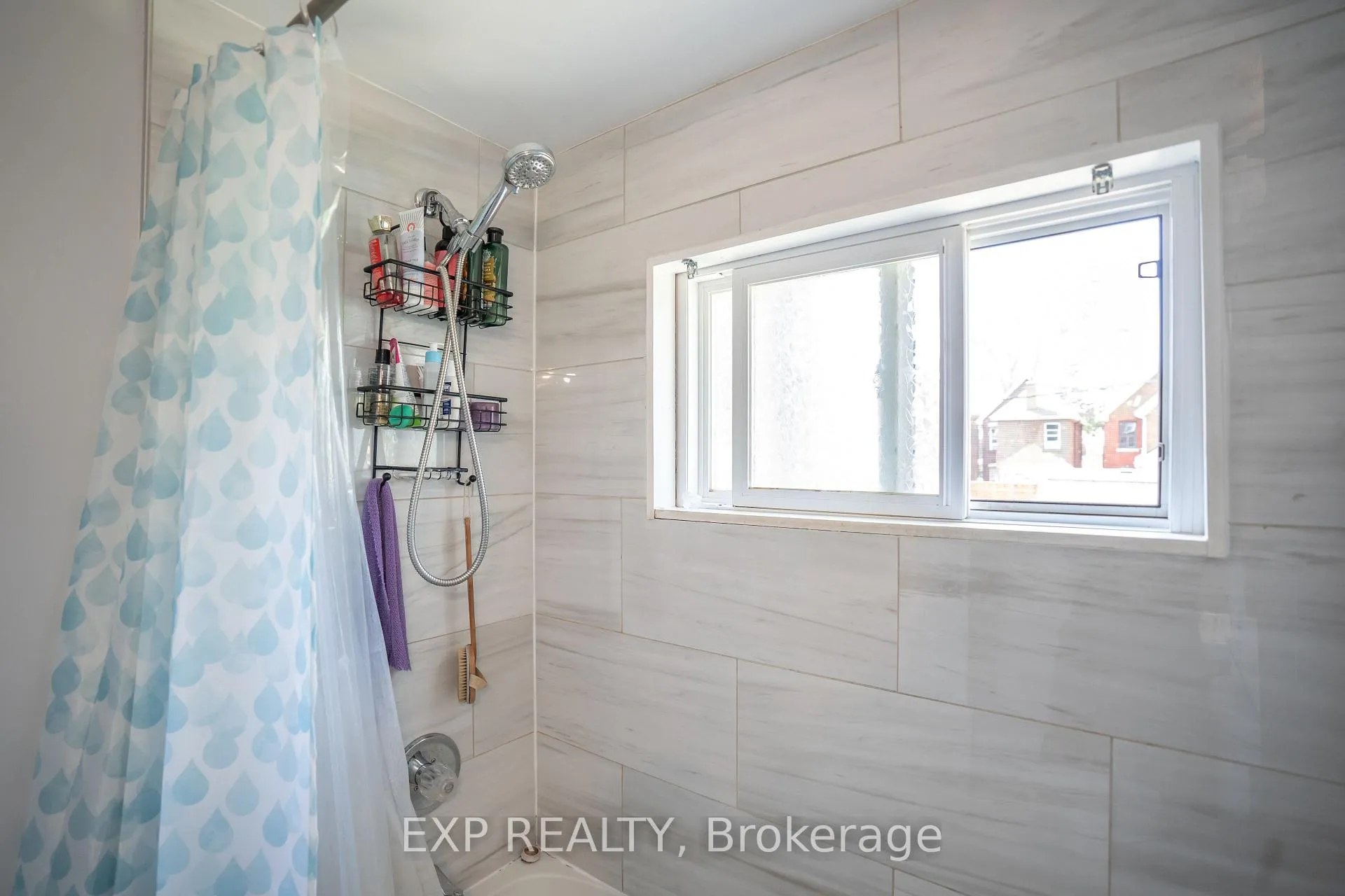 Photo 13 of 165 Emerald Street N, Hamilton, Landsdale — HOMEH