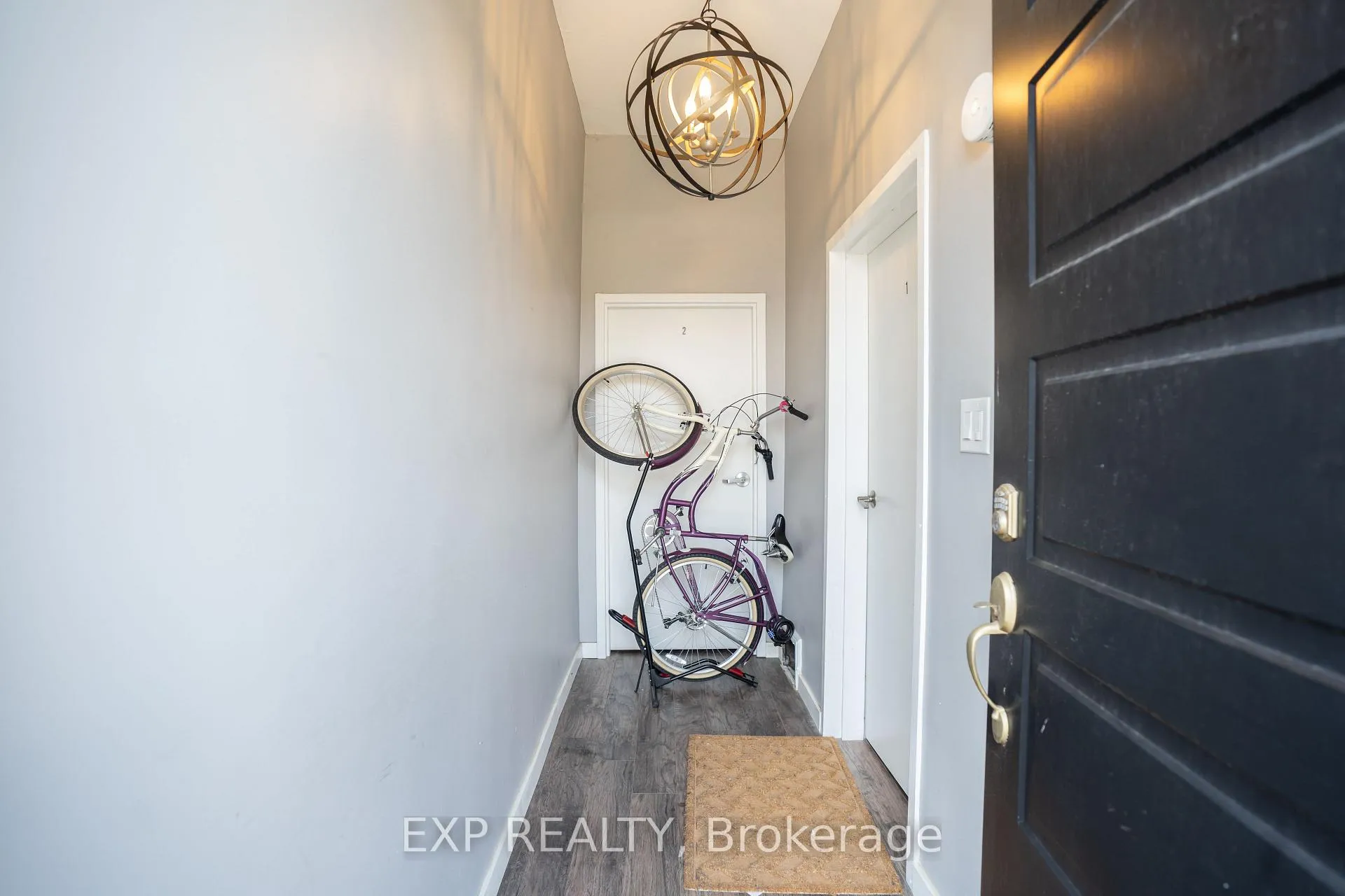 Photo 14 of 165 Emerald Street N, Hamilton, Landsdale — HOMEH