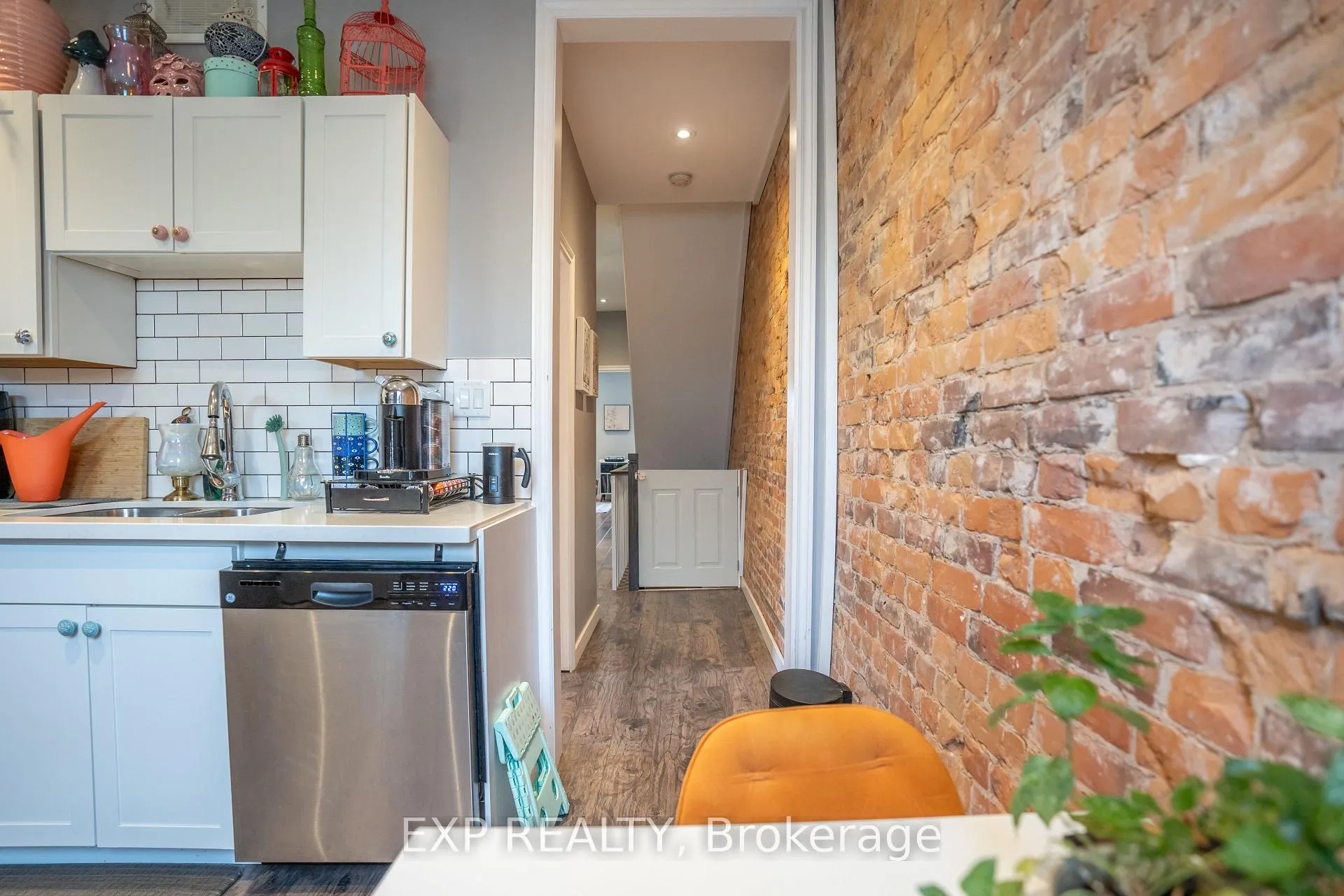 Photo 20 of 165 Emerald Street N, Hamilton, Landsdale — HOMEH