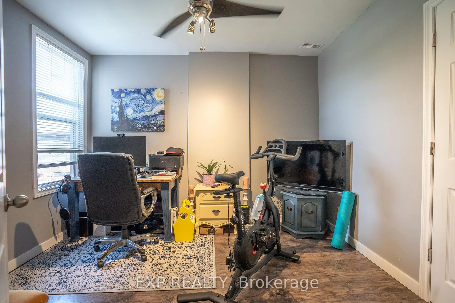 Photo 25 of 165 Emerald Street N, Hamilton, Landsdale — HOMEH