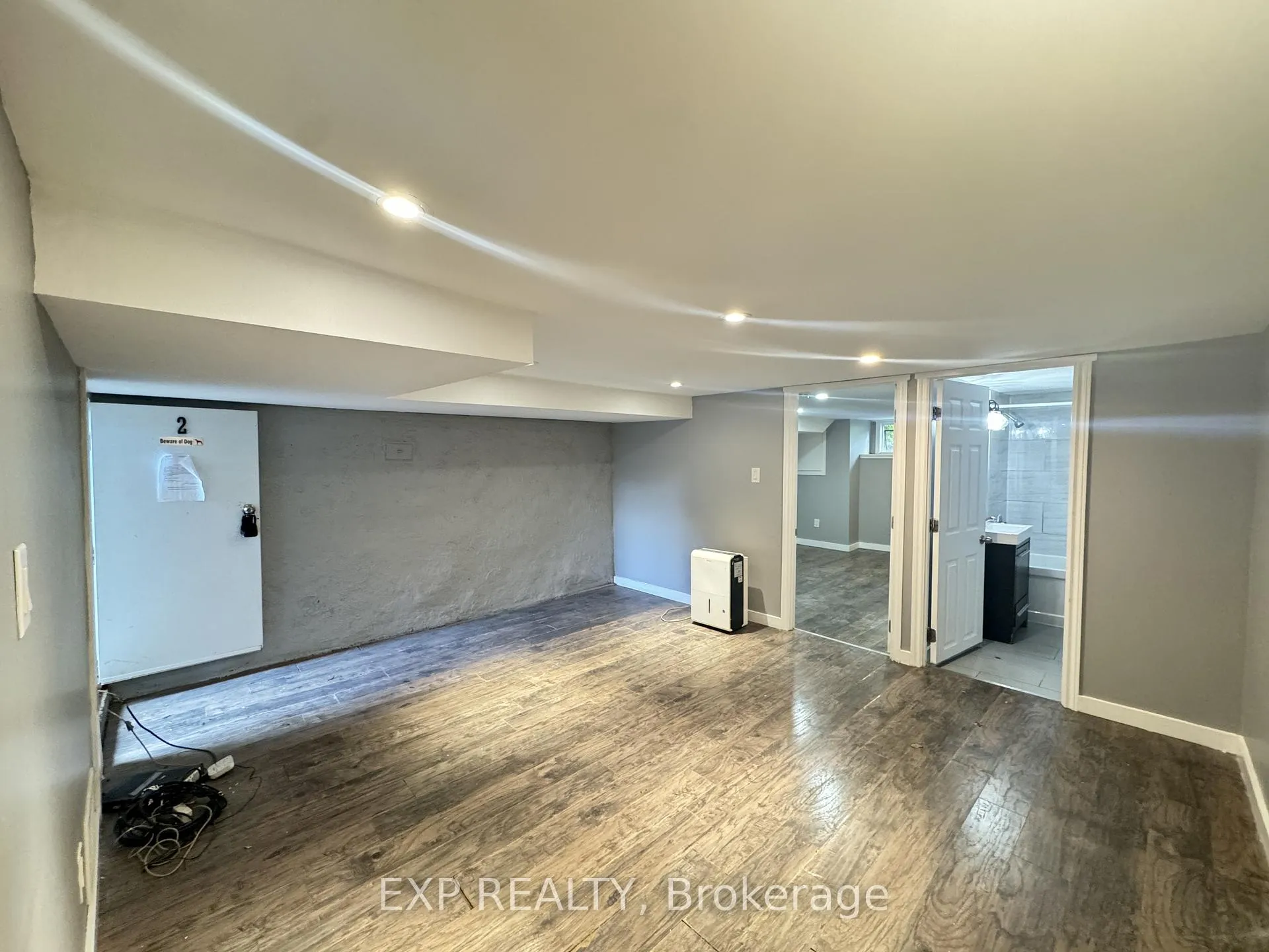 Photo 40 of 165 Emerald Street N, Hamilton, Landsdale — HOMEH