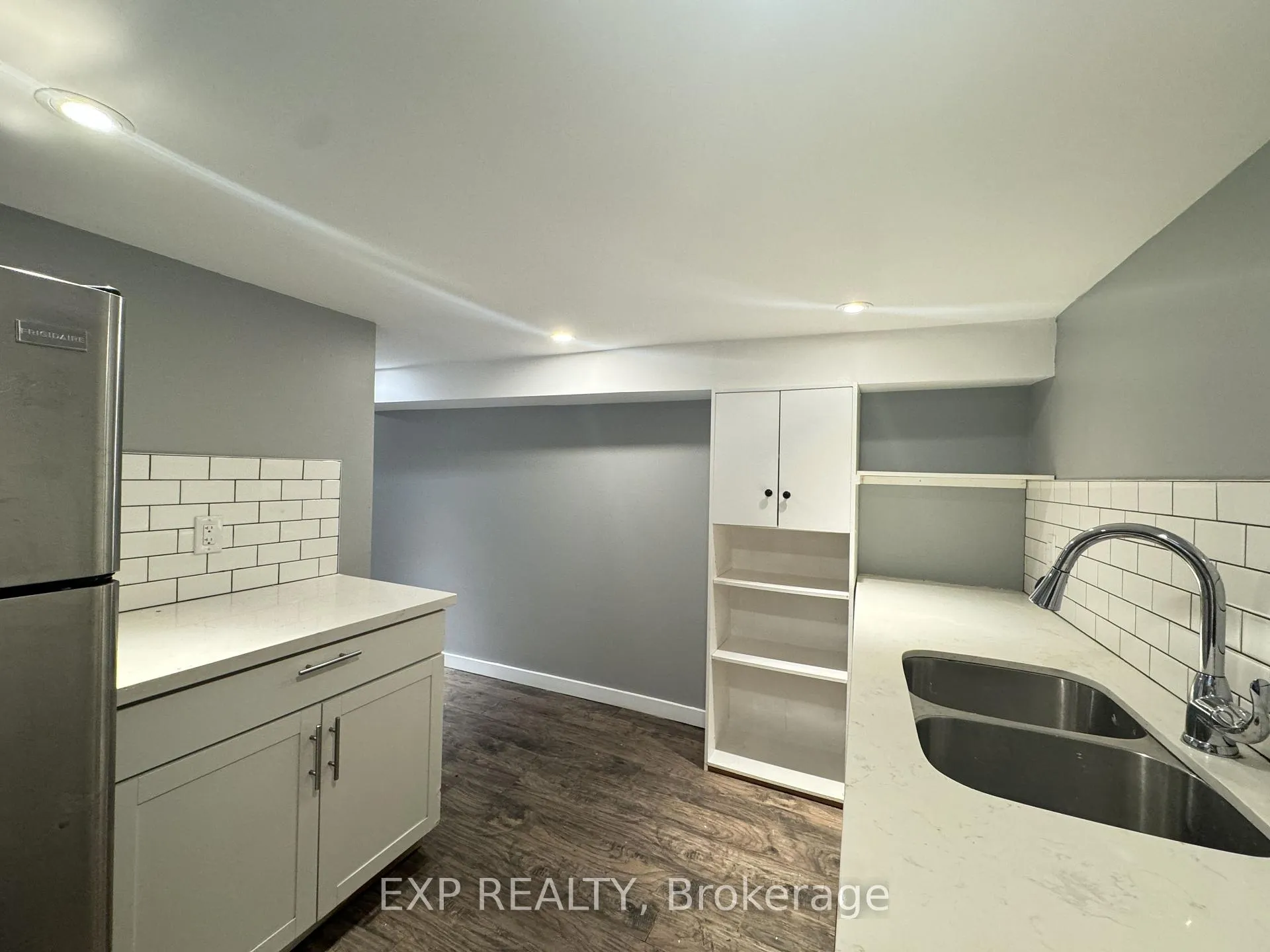 Photo 42 of 165 Emerald Street N, Hamilton, Landsdale — HOMEH