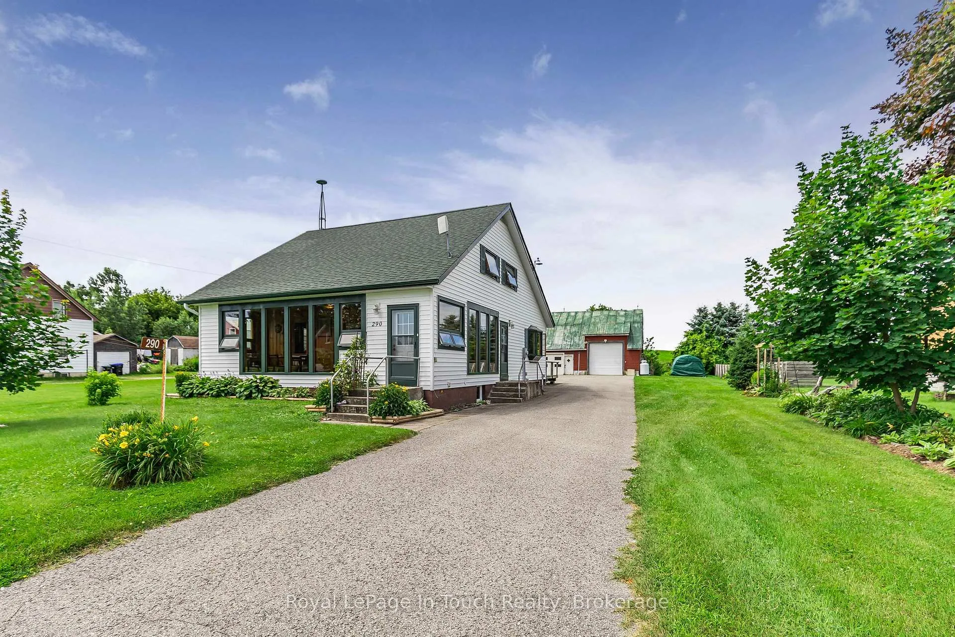 Photo 2 of 290 Lafontaine Road W, Tiny, Rural Tiny — HOMEH