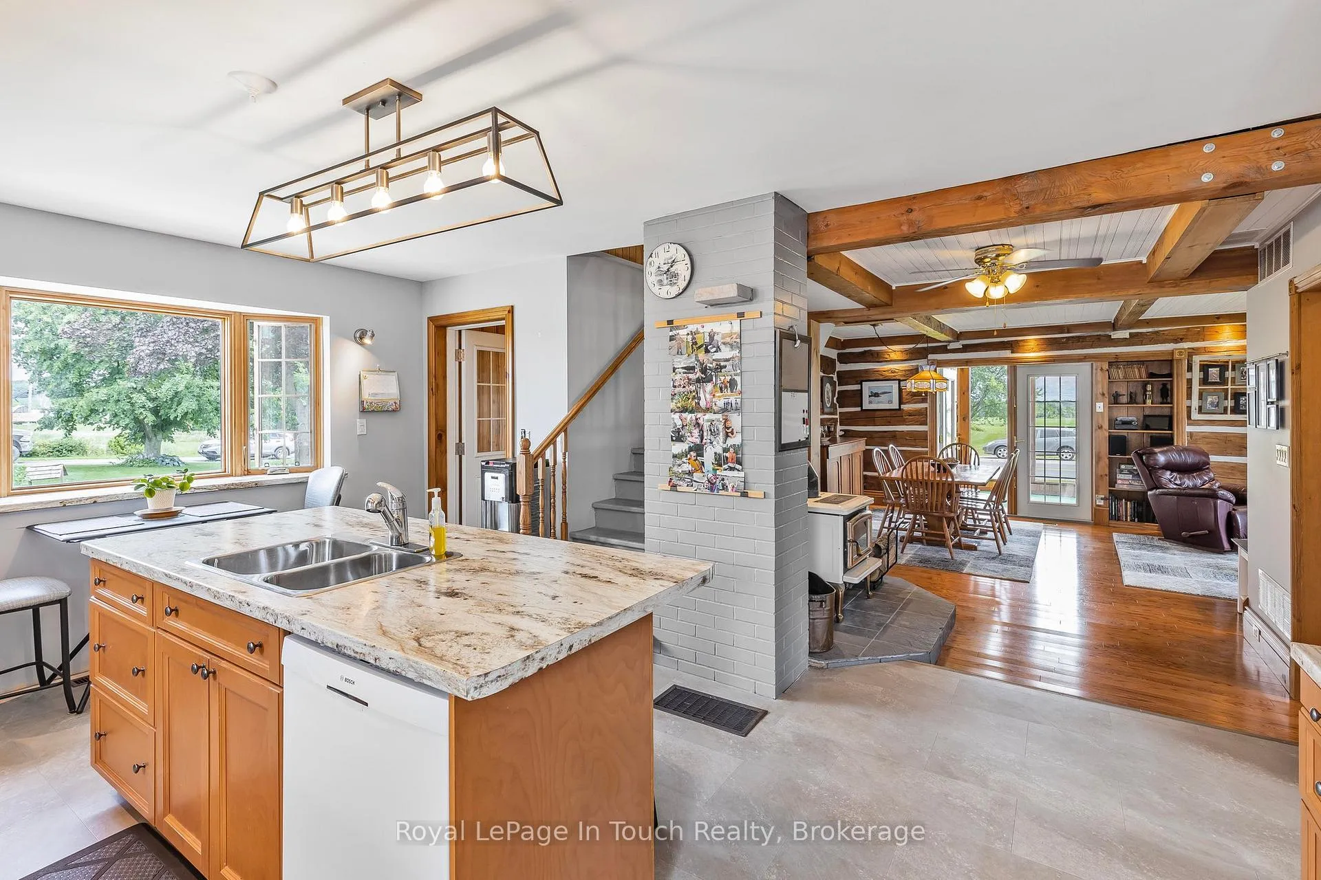 Photo 3 of 290 Lafontaine Road W, Tiny, Rural Tiny — HOMEH