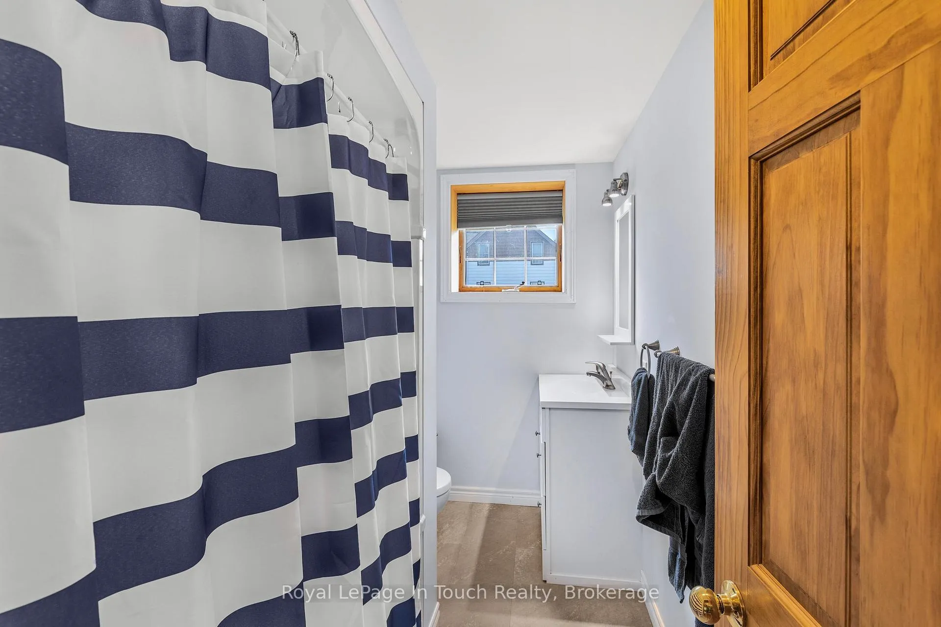 Photo 15 of 290 Lafontaine Road W, Tiny, Rural Tiny — HOMEH