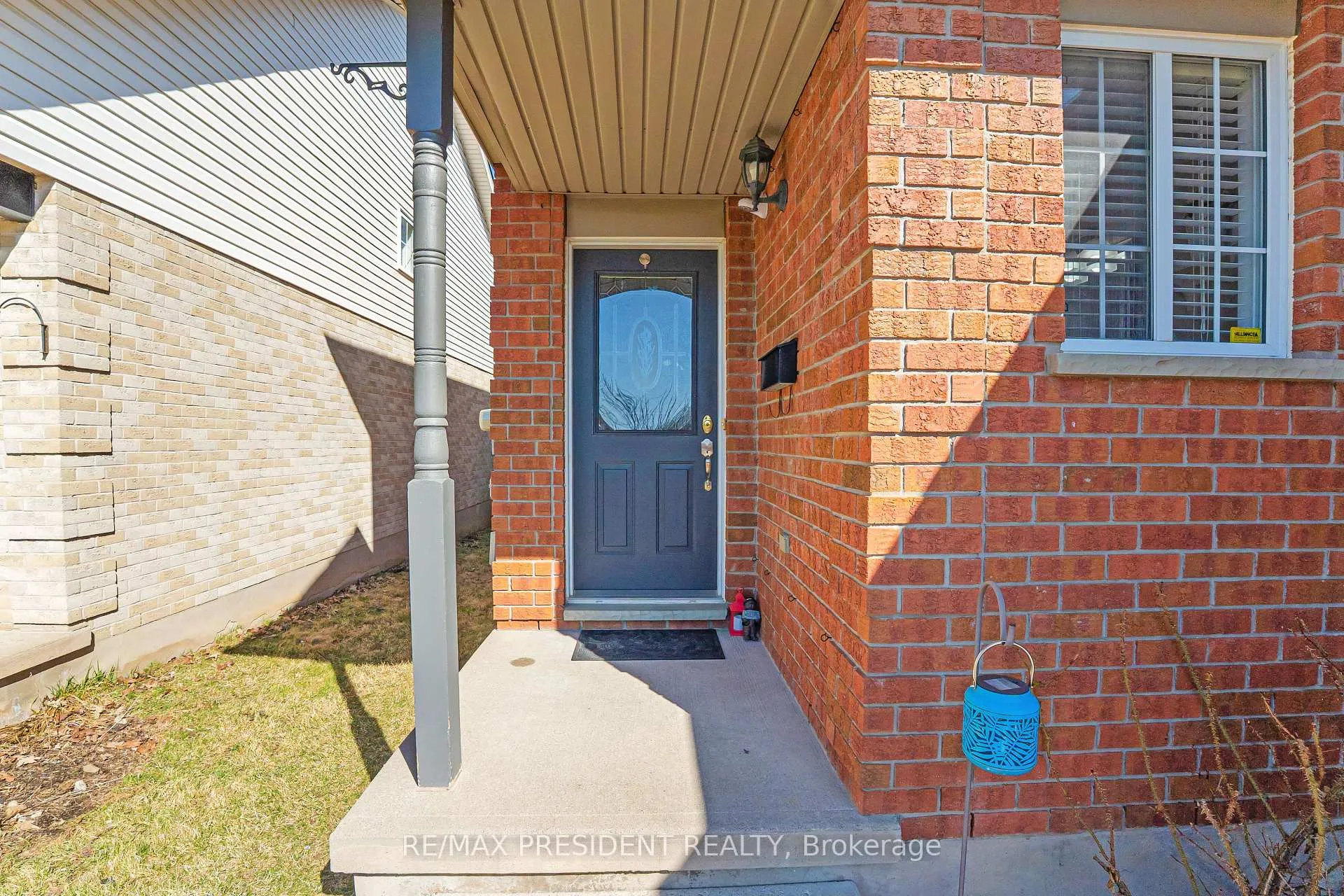 Photo 2 of 68 Wheatland Drive, Cambridge — HOMEH