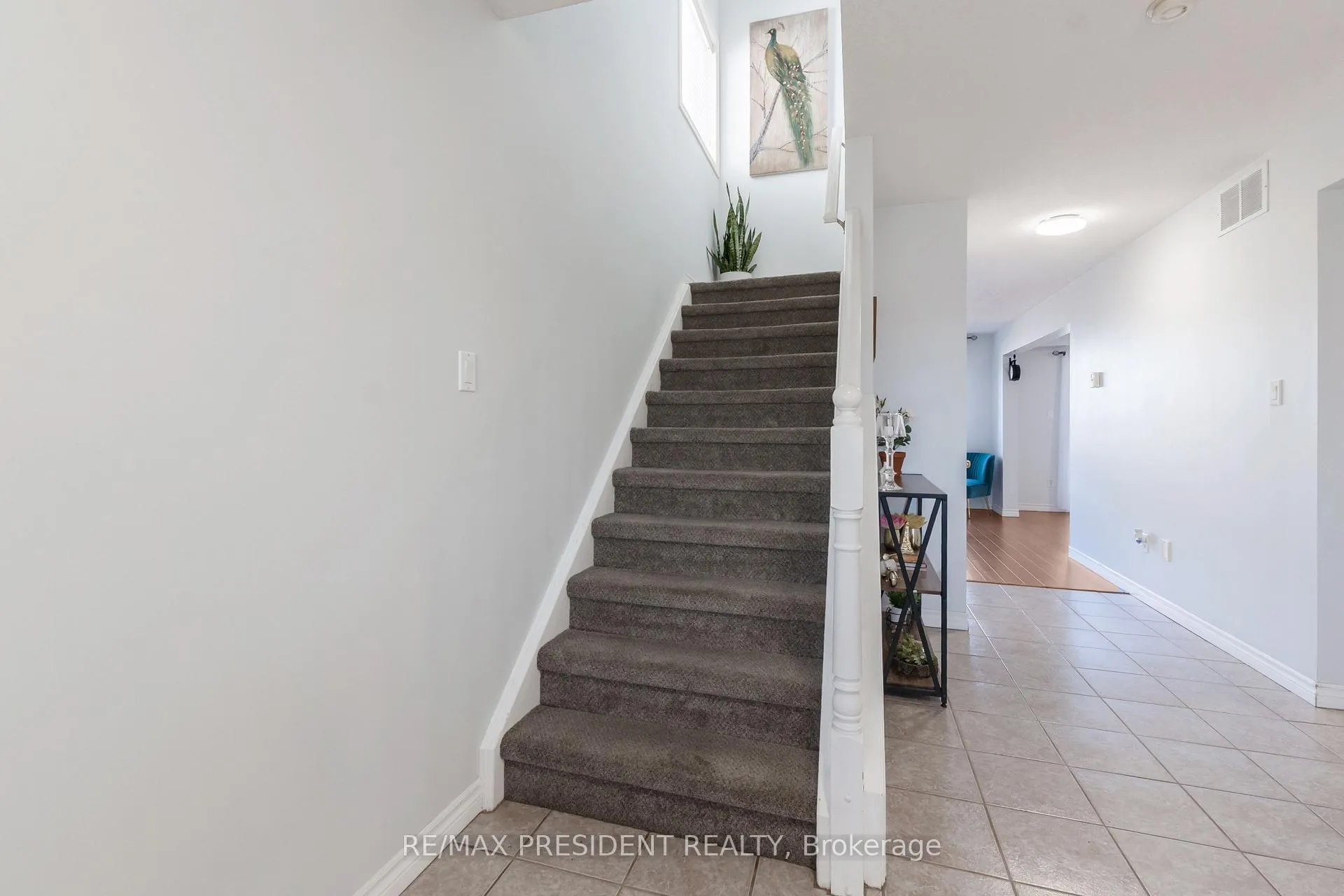 Photo 15 of 68 Wheatland Drive, Cambridge — HOMEH