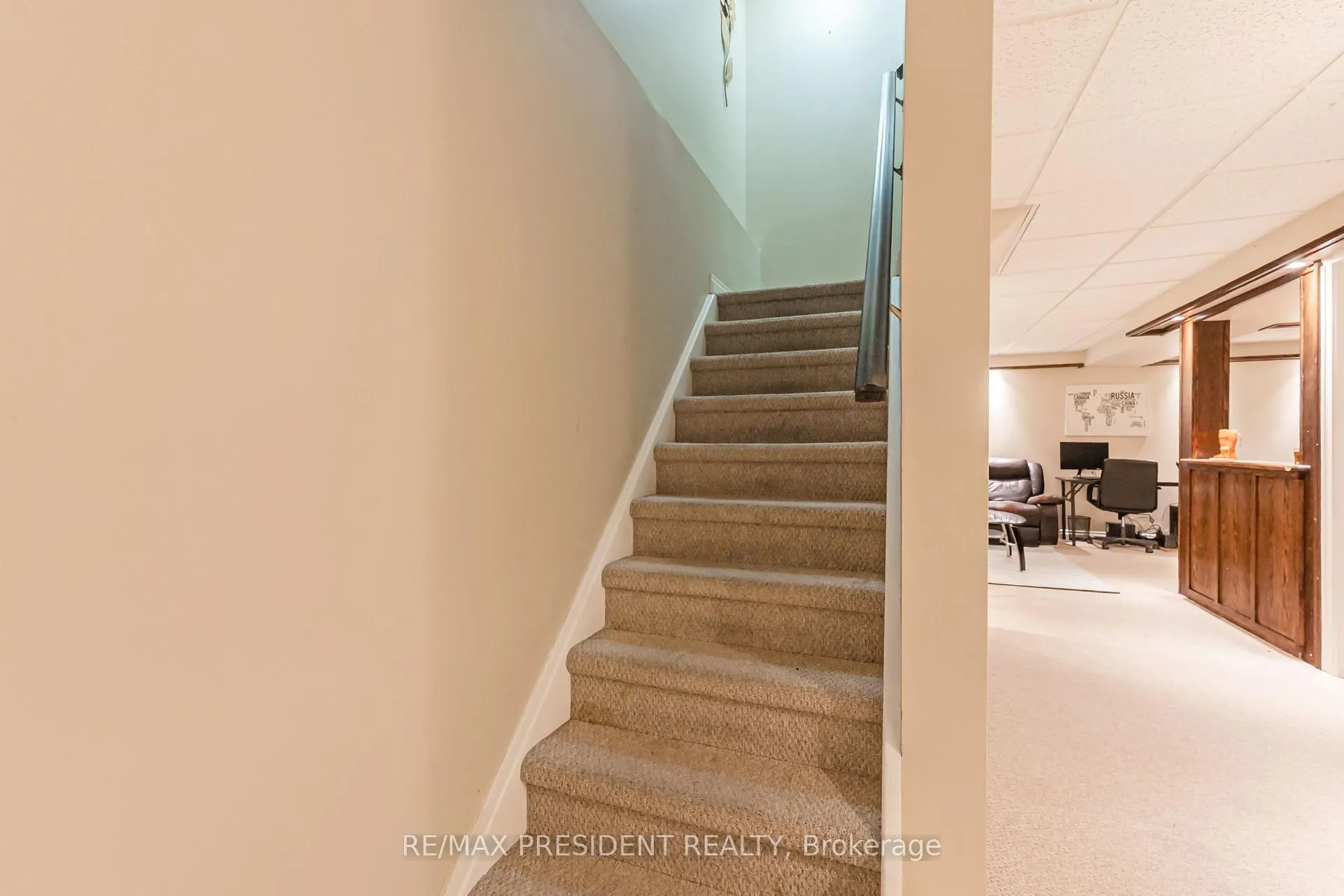 Photo 23 of 68 Wheatland Drive, Cambridge — HOMEH