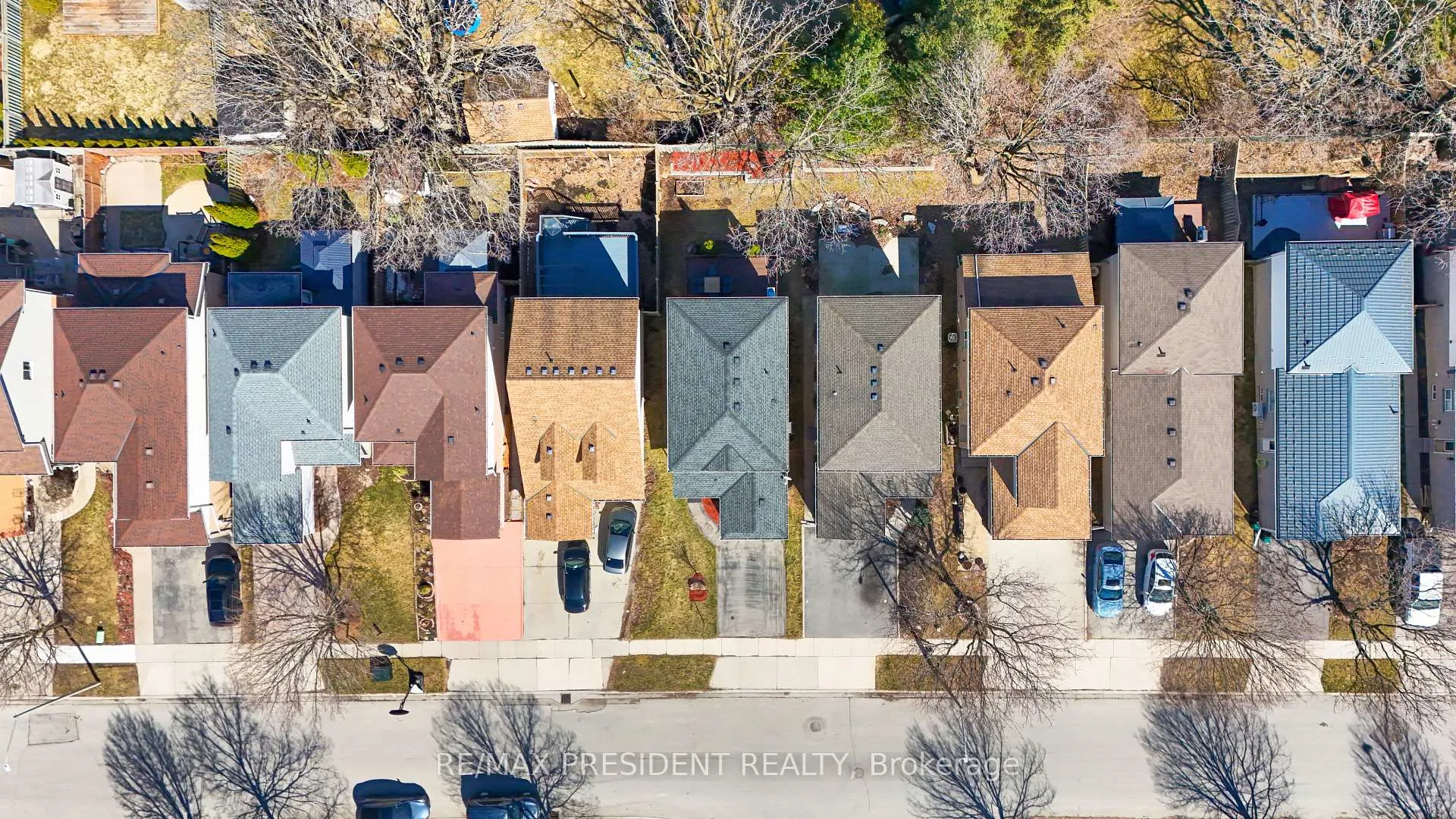 Photo 34 of 68 Wheatland Drive, Cambridge — HOMEH