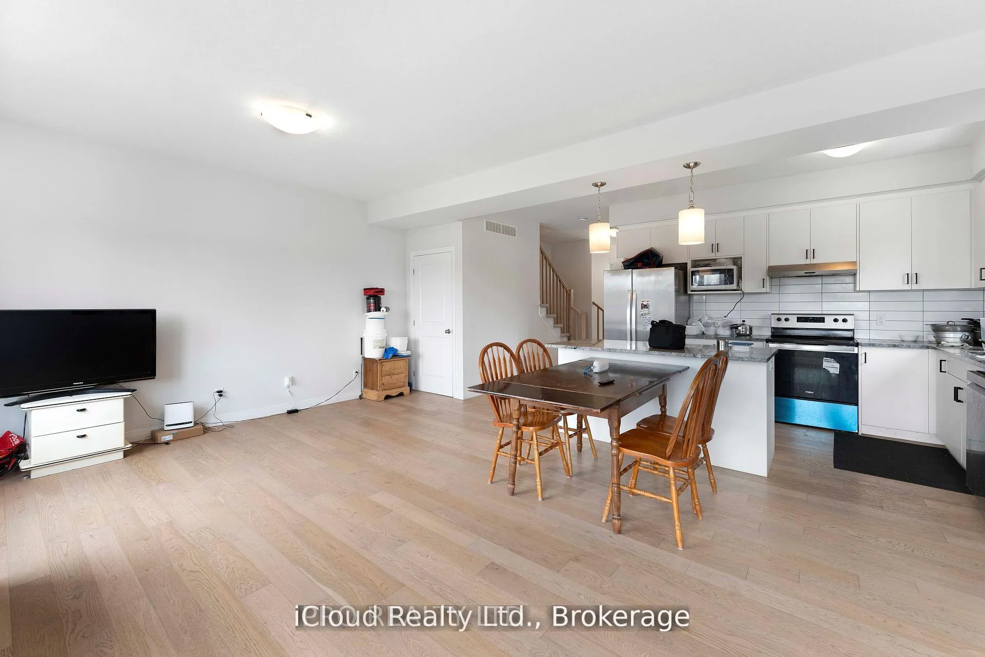 Photo 11 of 162 Dempsey Drive, Stratford — HOMEH