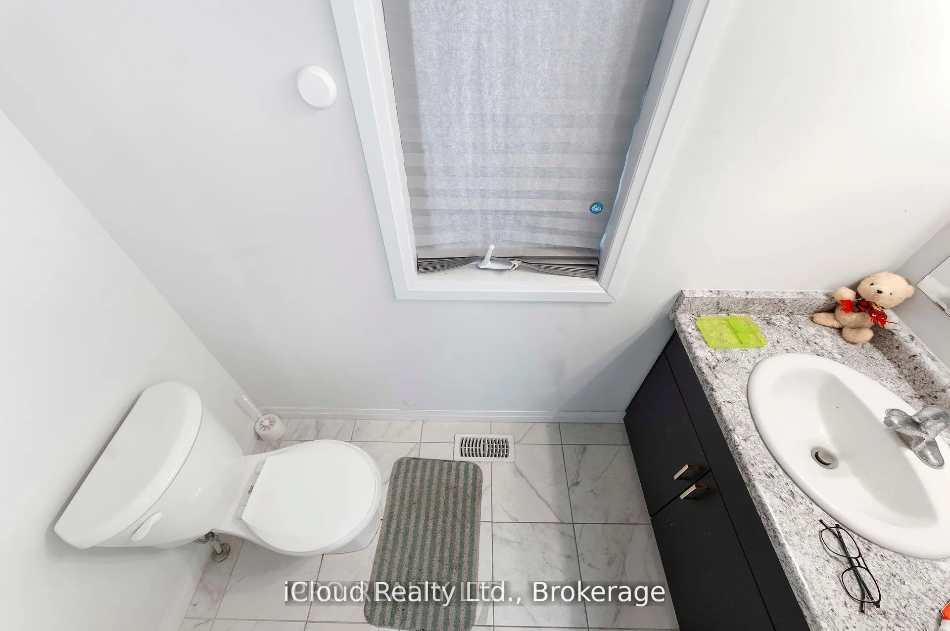 Photo 12 of 162 Dempsey Drive, Stratford — HOMEH