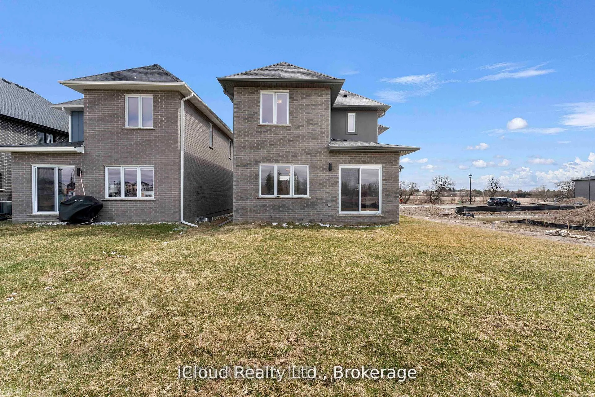 Photo 23 of 162 Dempsey Drive, Stratford — HOMEH