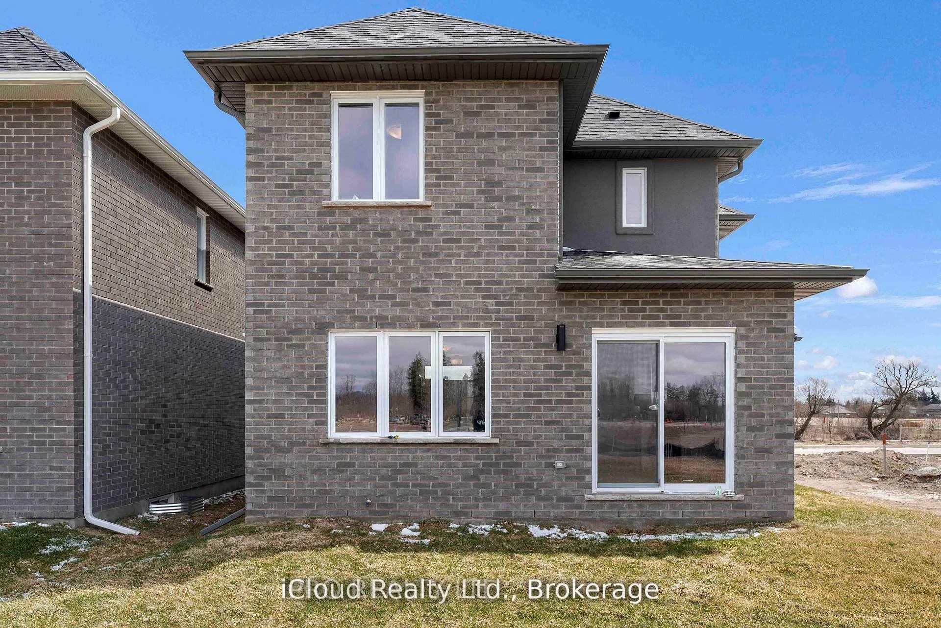 Photo 30 of 162 Dempsey Drive, Stratford — HOMEH