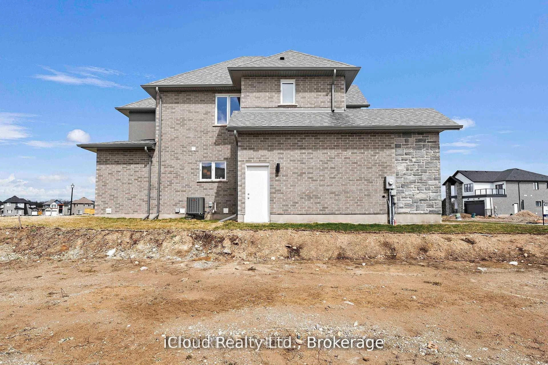 Photo 31 of 162 Dempsey Drive, Stratford — HOMEH