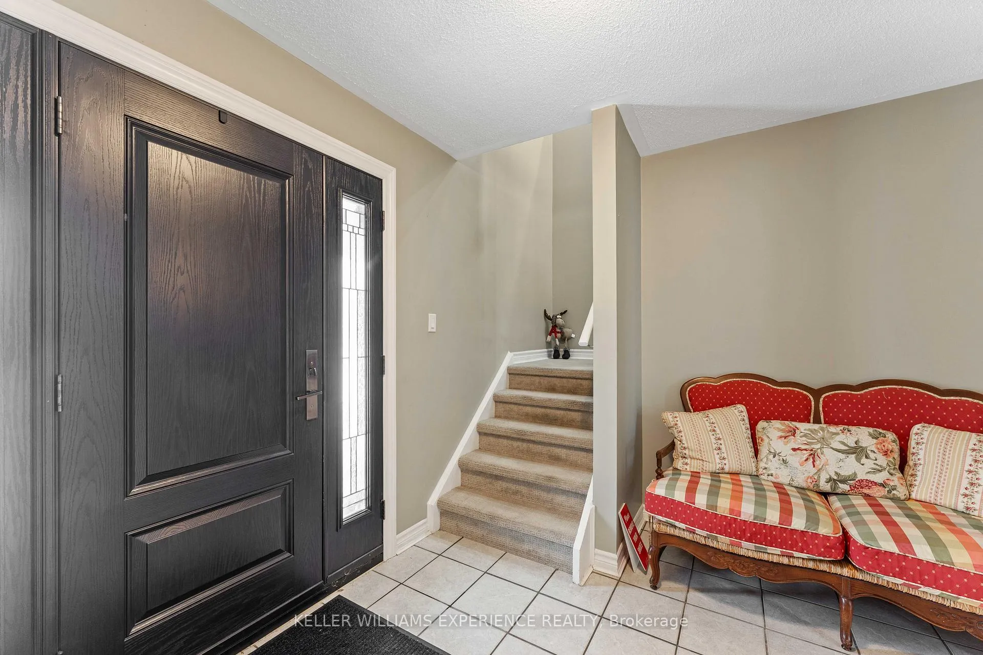 Photo 3 of 12 Riverdale Drive, Wasaga Beach — HOMEH