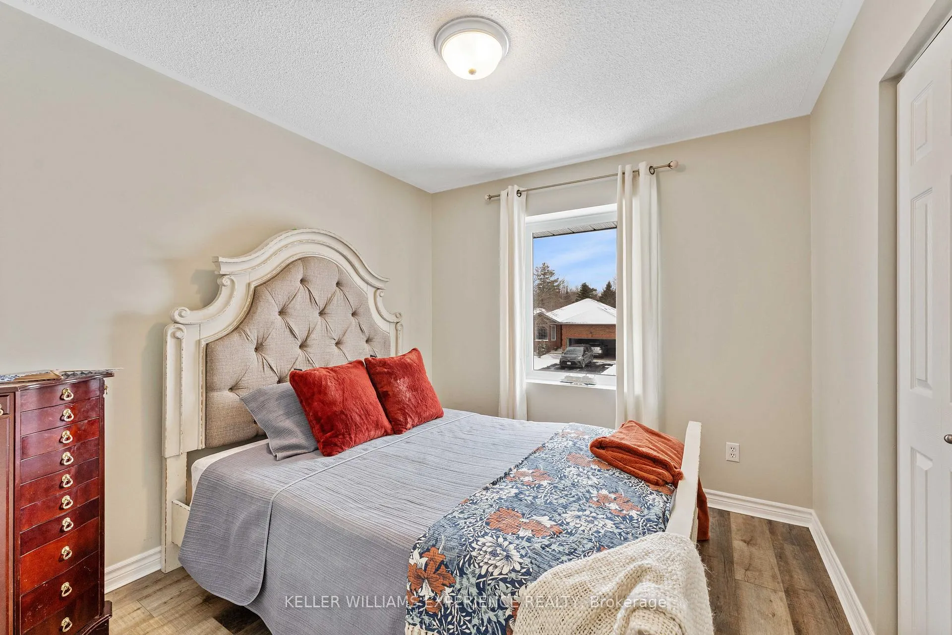 Photo 17 of 12 Riverdale Drive, Wasaga Beach — HOMEH