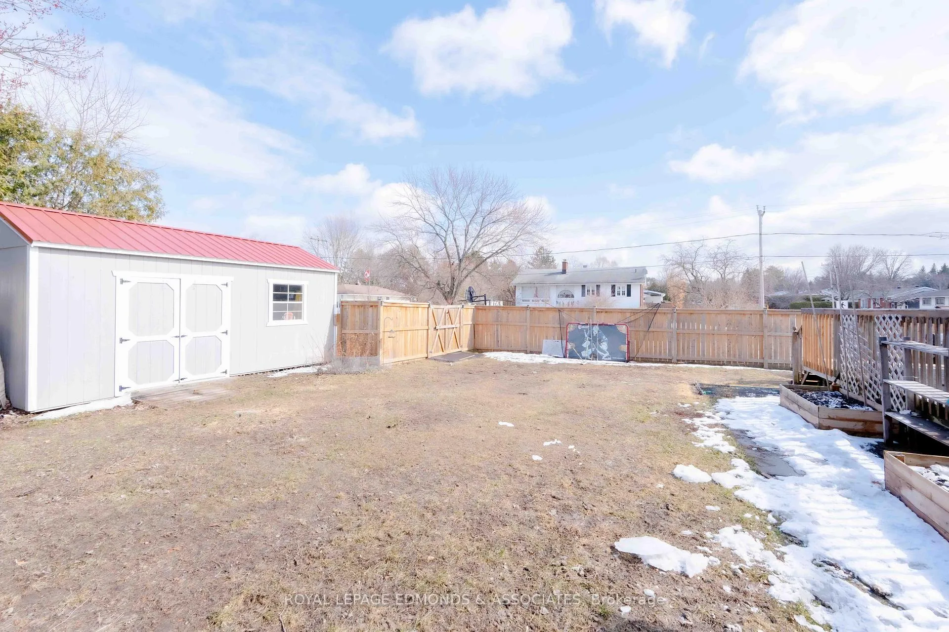Photo 37 of 22 John Street, Petawawa — HOMEH