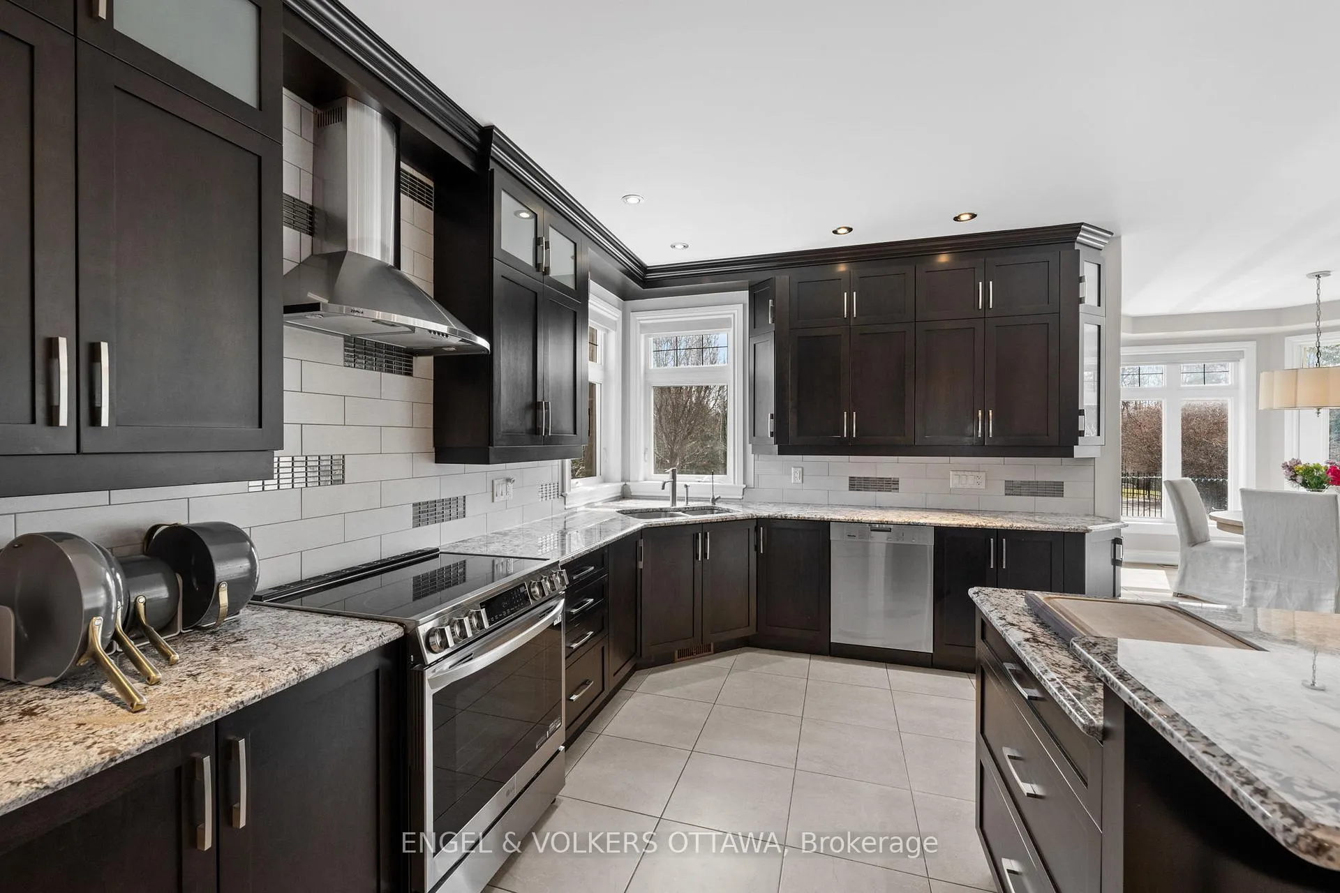 Photo 11 of 5796 Longhearth Way, Ottawa, Manotick East to Manotick Station — HOMEH