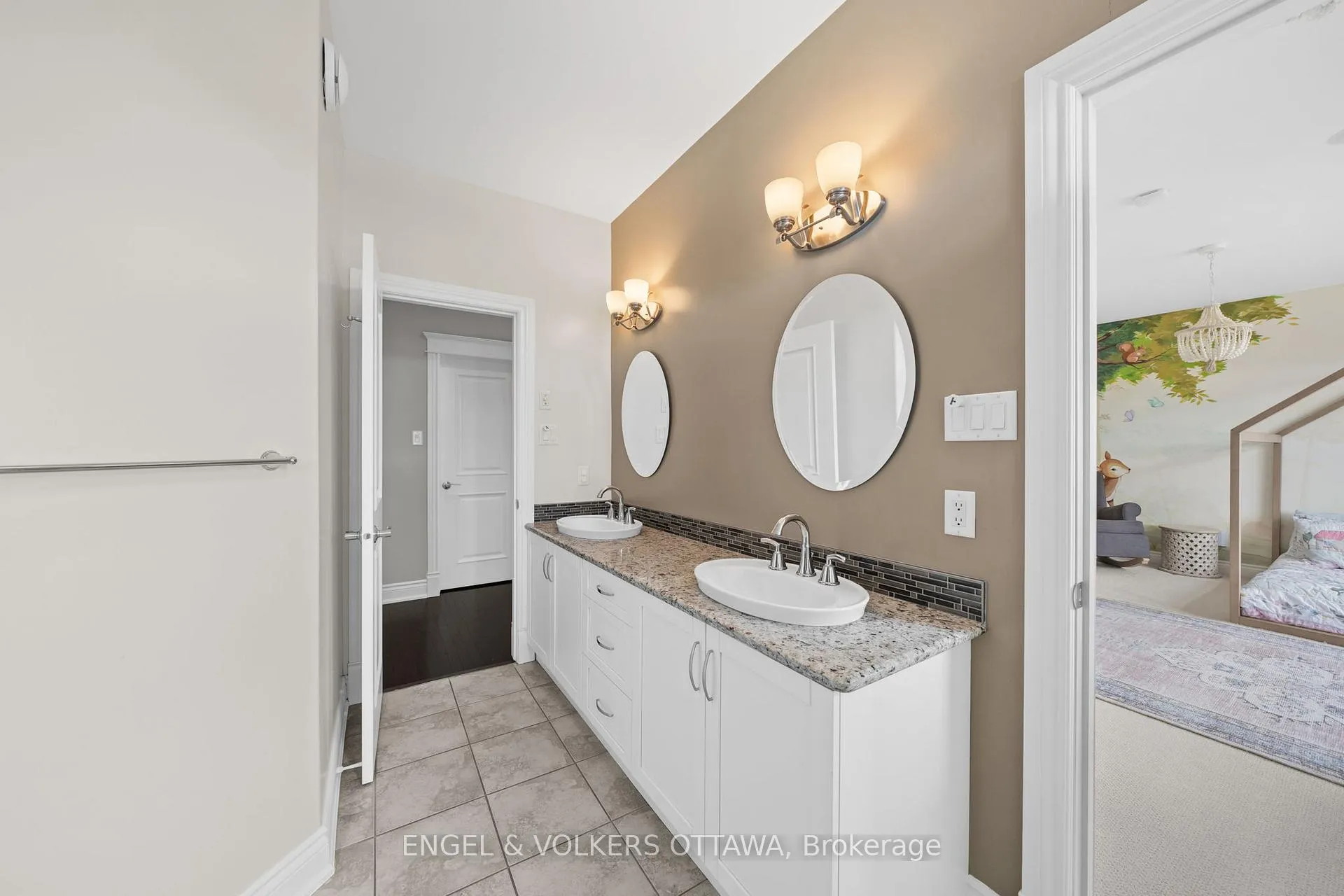 Photo 34 of 5796 Longhearth Way, Ottawa, Manotick East to Manotick Station — HOMEH