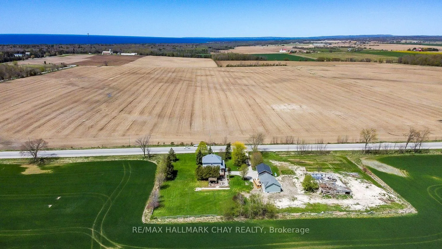 Photo 5 of 2795 County Road 92, Springwater, Rural Springwater — HOMEH