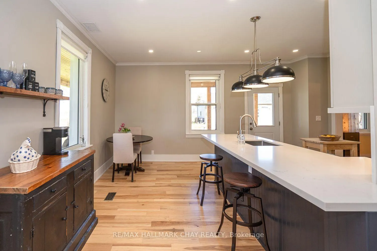 Photo 10 of 2795 County Road 92, Springwater, Rural Springwater — HOMEH
