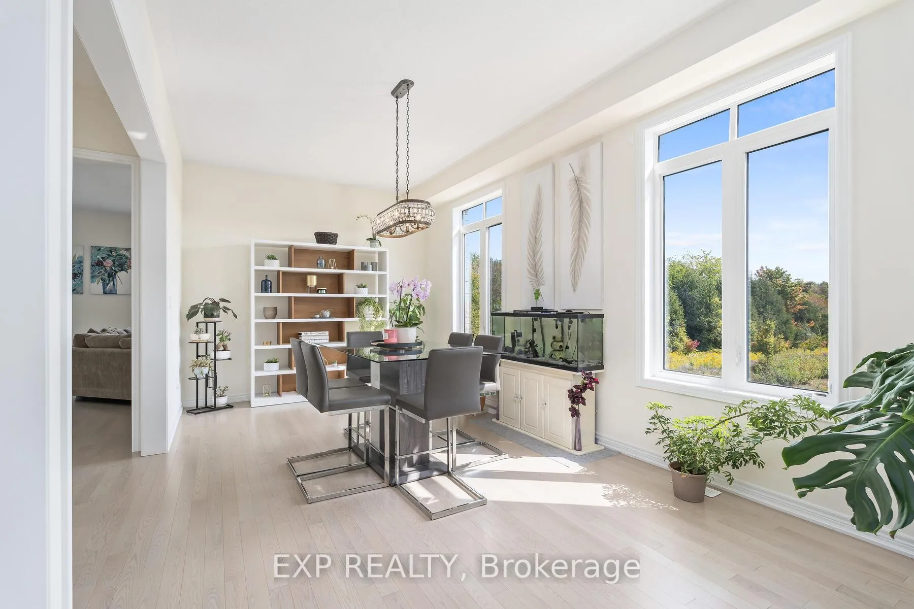 Photo 6 of 460 Black Cherry Crescent, Shelburne — HOMEH