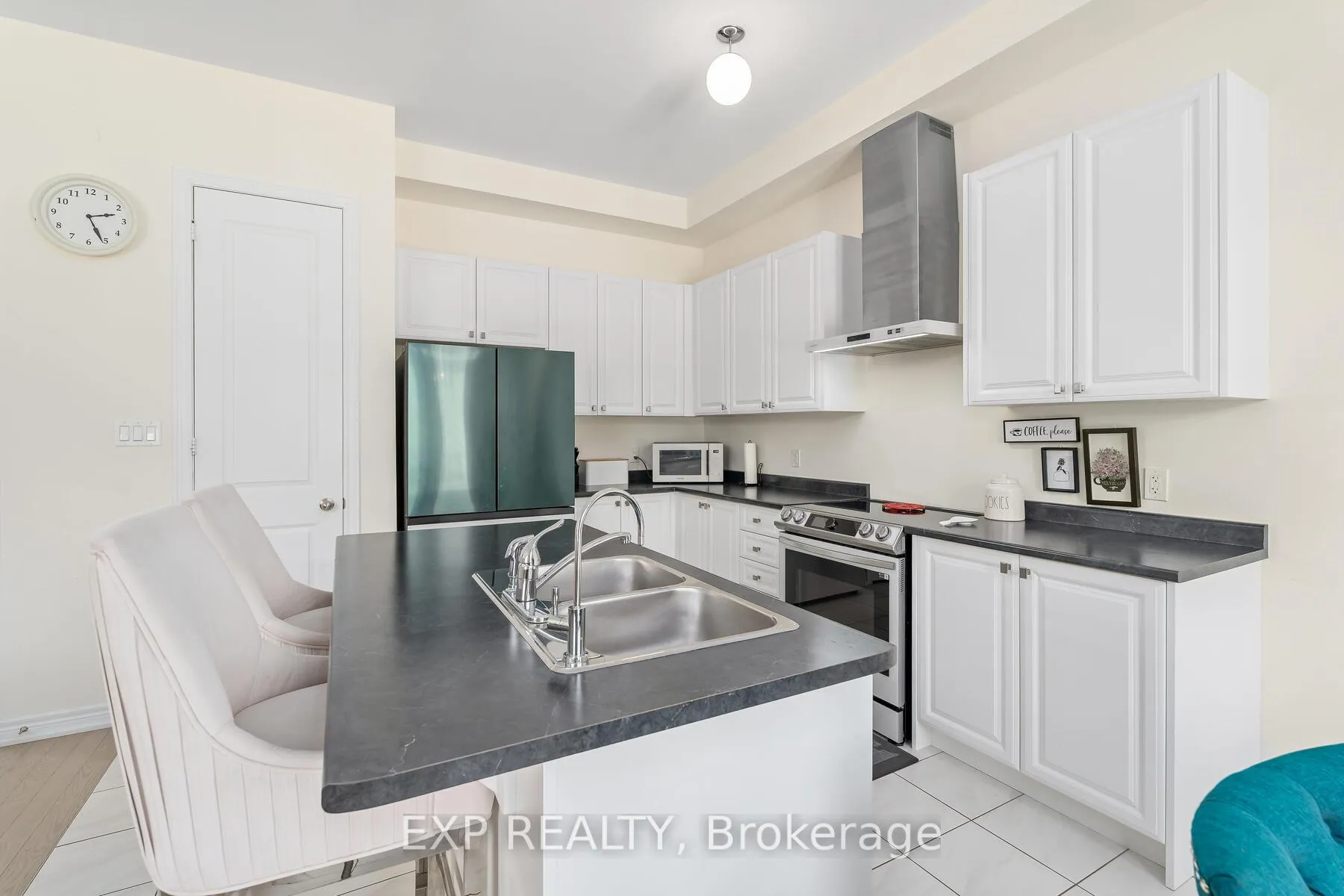 Photo 11 of 460 Black Cherry Crescent, Shelburne — HOMEH