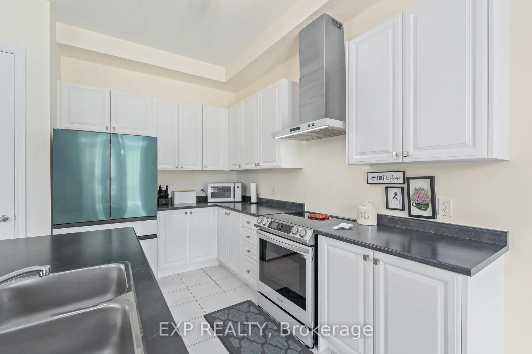 Photo 13 of 460 Black Cherry Crescent, Shelburne — HOMEH