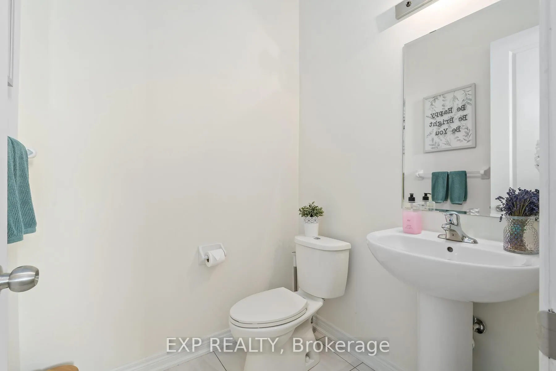 Photo 20 of 460 Black Cherry Crescent, Shelburne — HOMEH