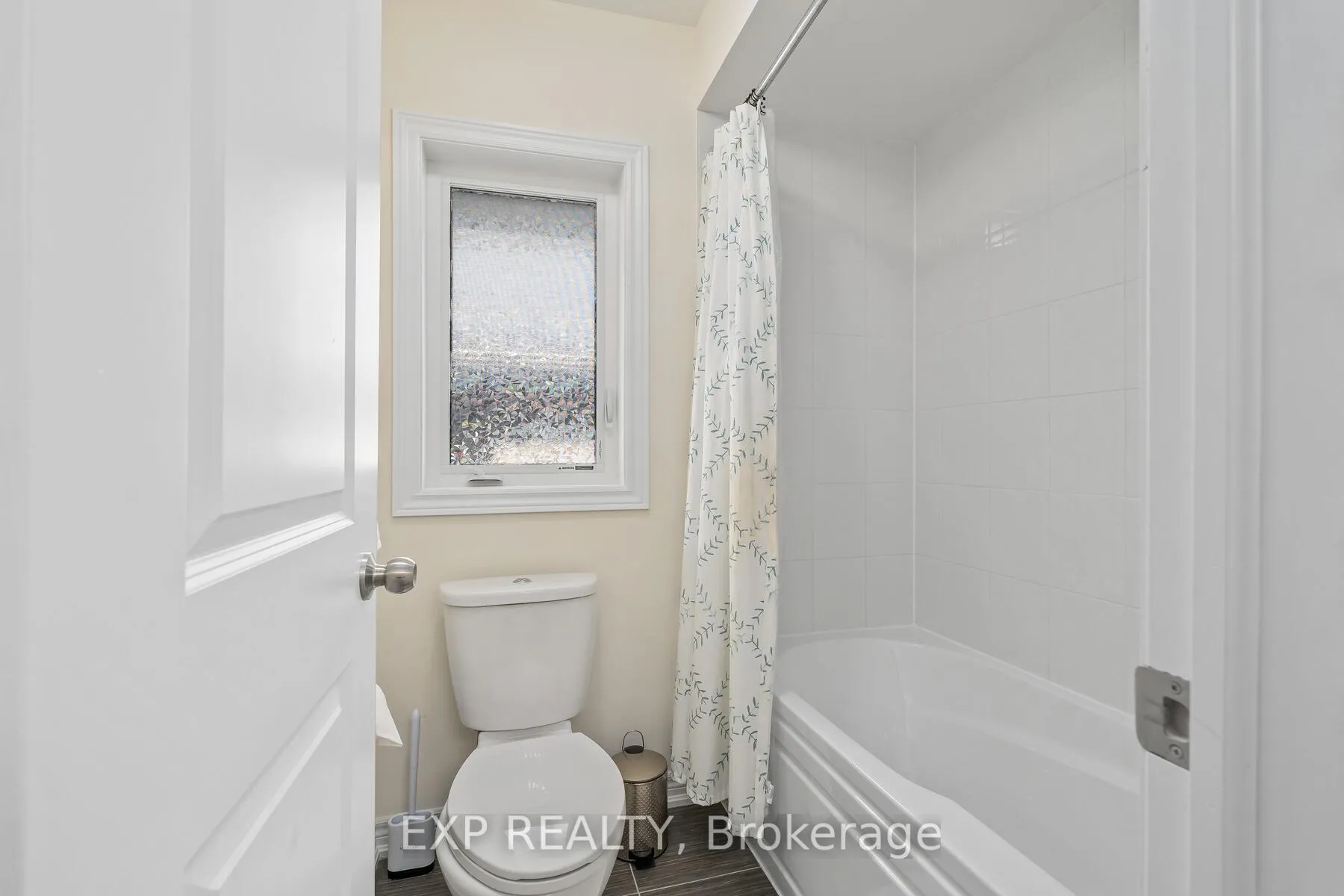 Photo 32 of 460 Black Cherry Crescent, Shelburne — HOMEH