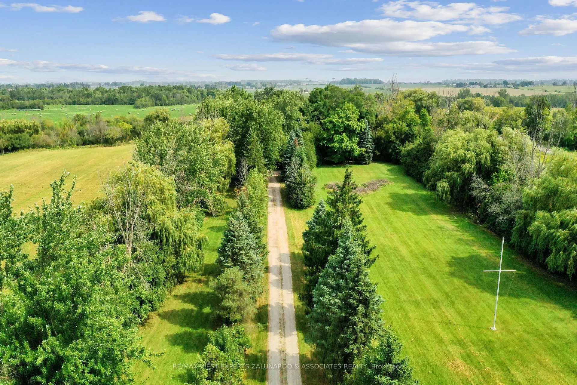 Photo 4 of 13513 Centreville Creek Road, Caledon, Rural Caledon — HOMEH