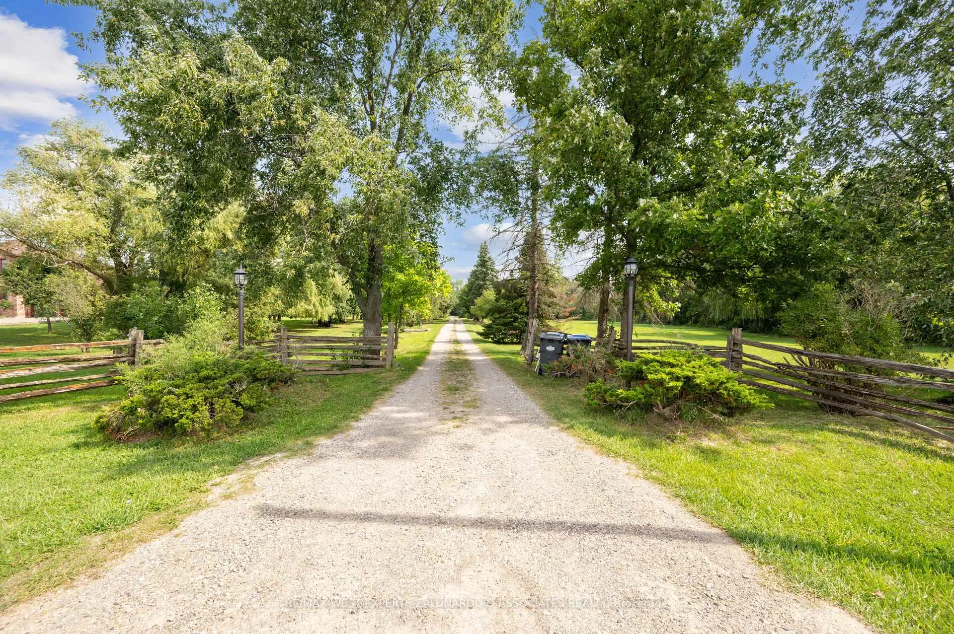 Photo 8 of 13513 Centreville Creek Road, Caledon, Rural Caledon — HOMEH