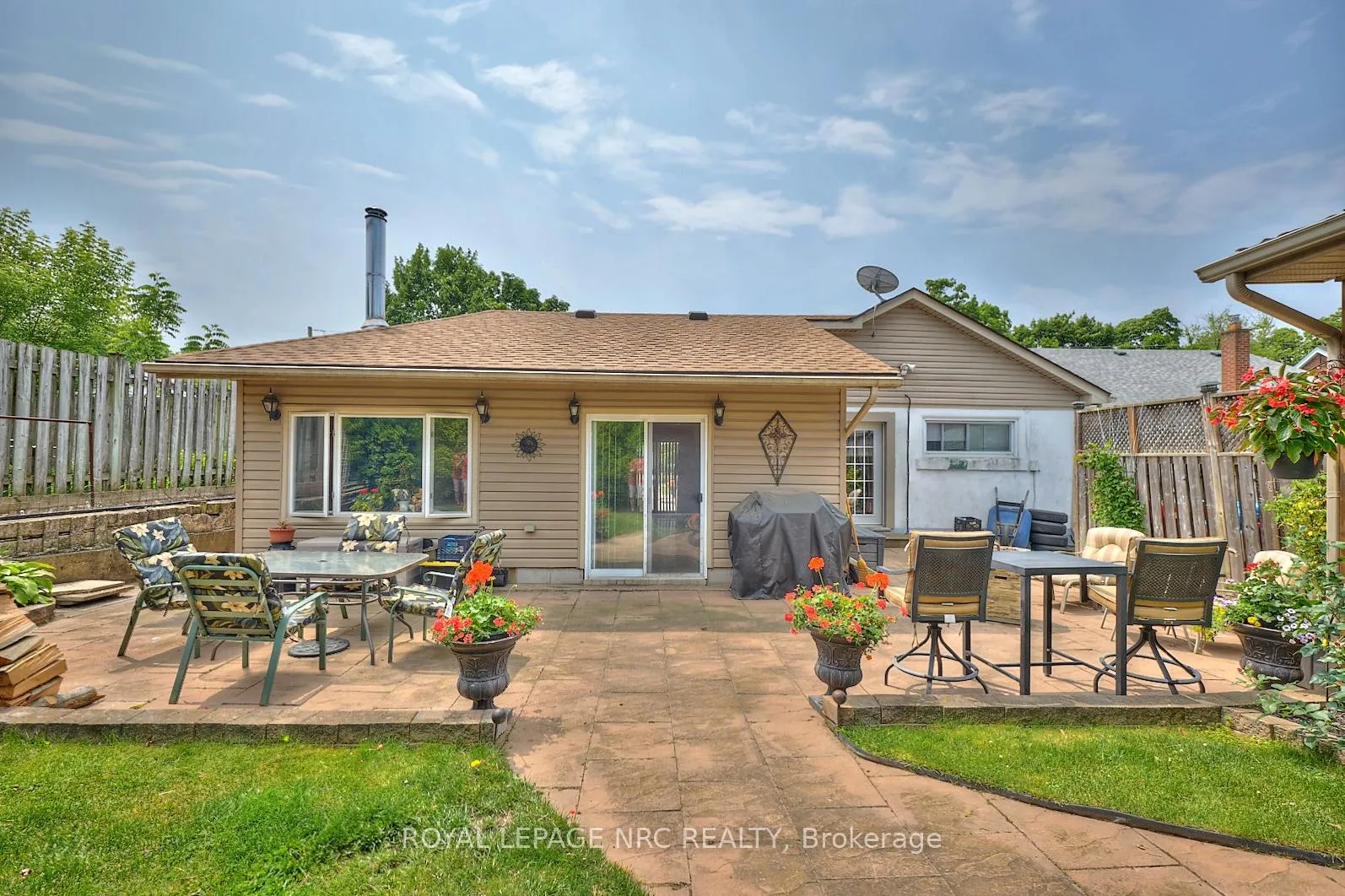 Photo 9 of 6947 Garden Street, Niagara Falls, Hospital — HOMEH