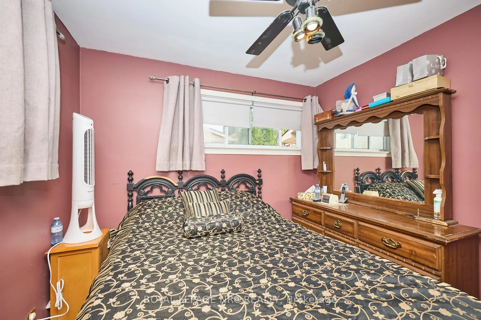 Photo 16 of 6947 Garden Street, Niagara Falls, Hospital — HOMEH