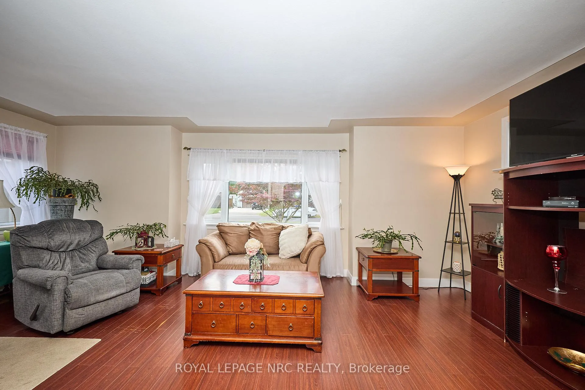 Photo 28 of 6947 Garden Street, Niagara Falls, Hospital — HOMEH