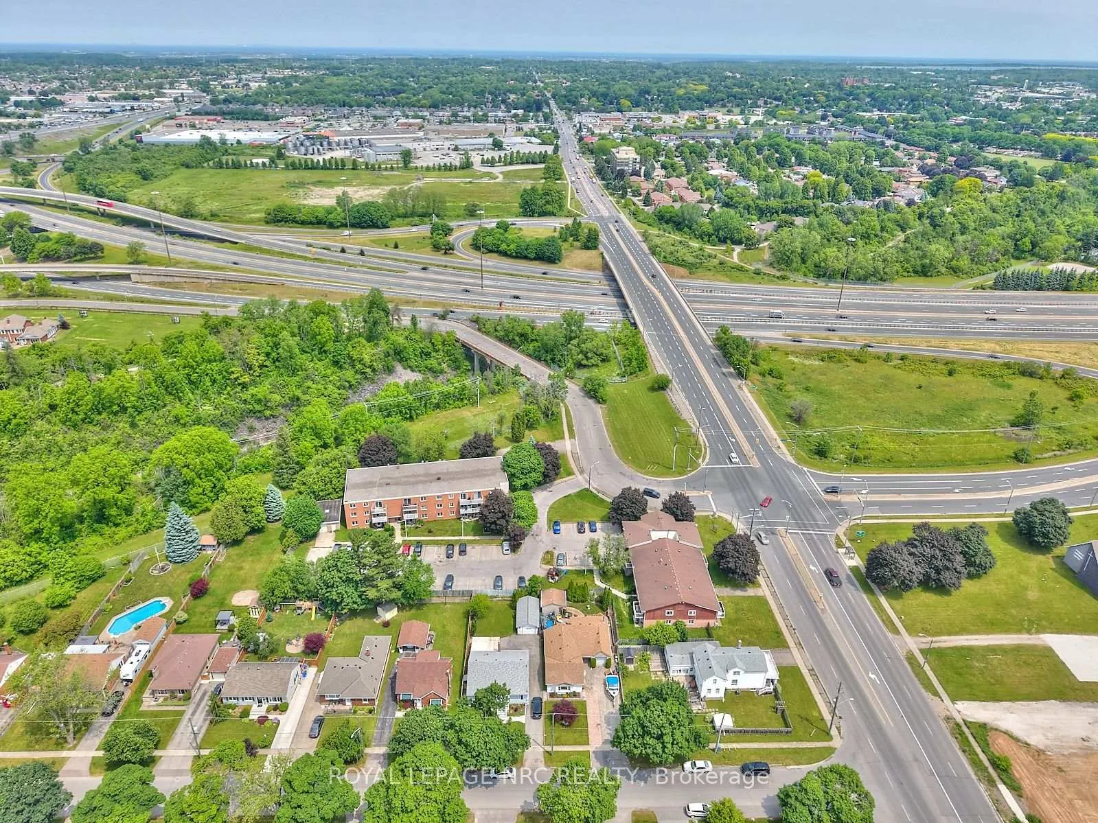 Photo 36 of 6947 Garden Street, Niagara Falls, Hospital — HOMEH