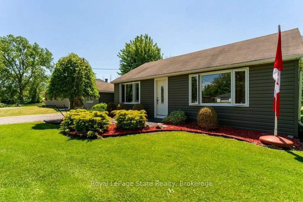 Photo 2 of 8400 Highway 3, Haldimand, Dunnville — HOMEH