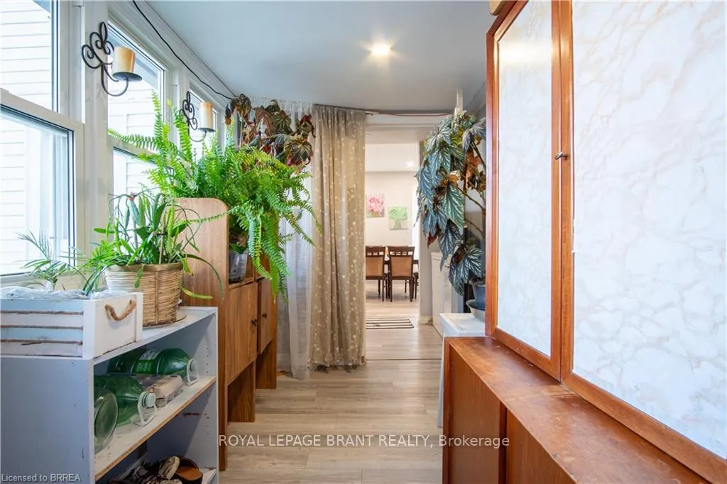 Photo 3 of 266 13th Concession Road, Brant, Oakland — HOMEH