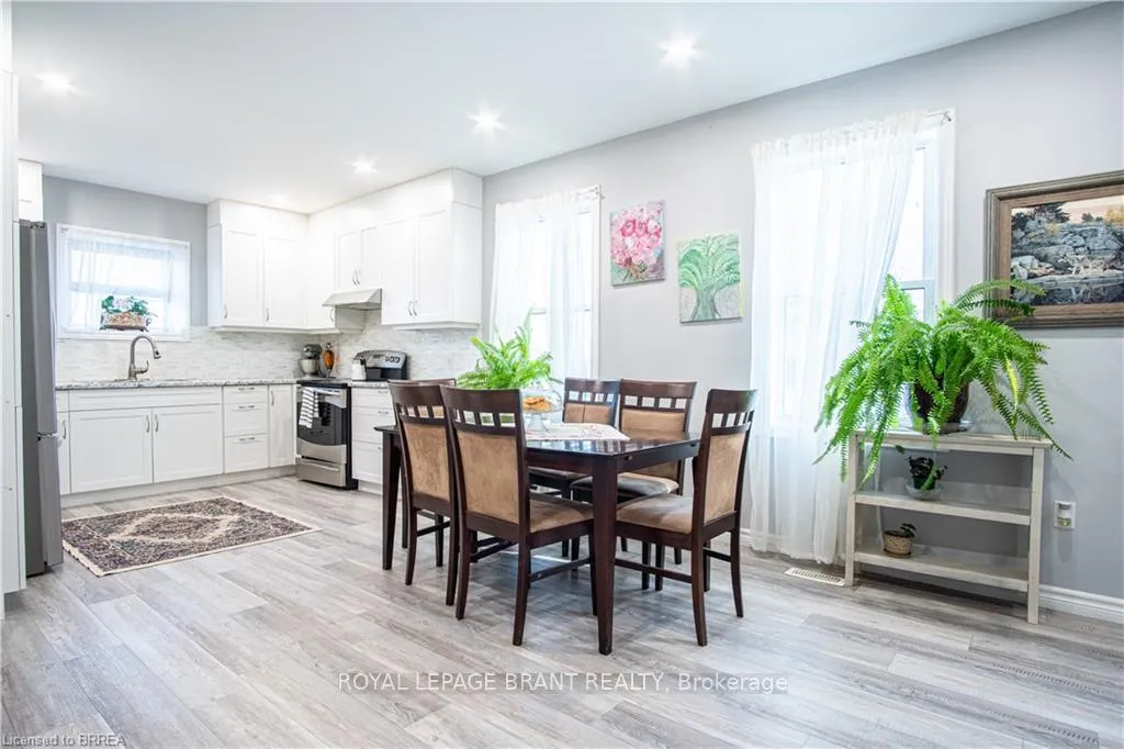 Photo 5 of 266 13th Concession Road, Brant, Oakland — HOMEH