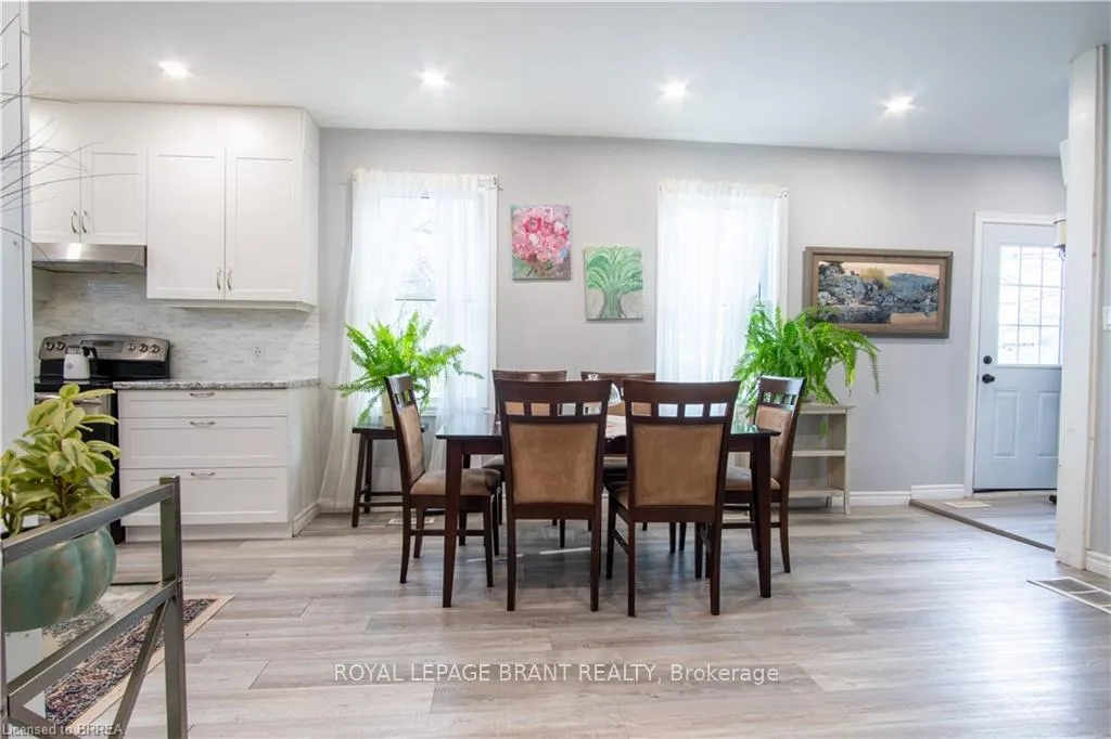 Photo 6 of 266 13th Concession Road, Brant, Oakland — HOMEH