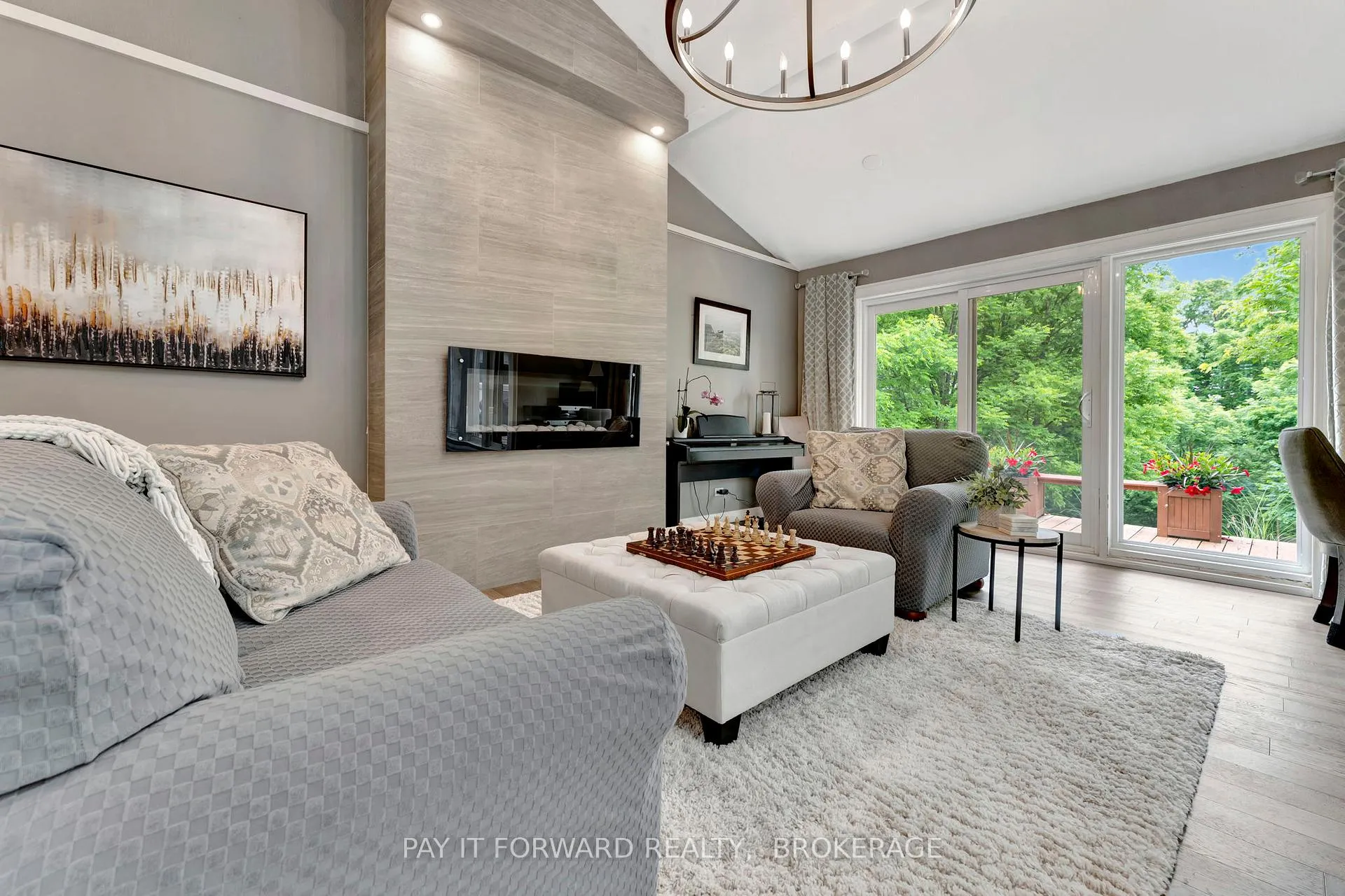 Photo 5 of 3976 Powerline Road W, Hamilton, Ancaster — HOMEH
