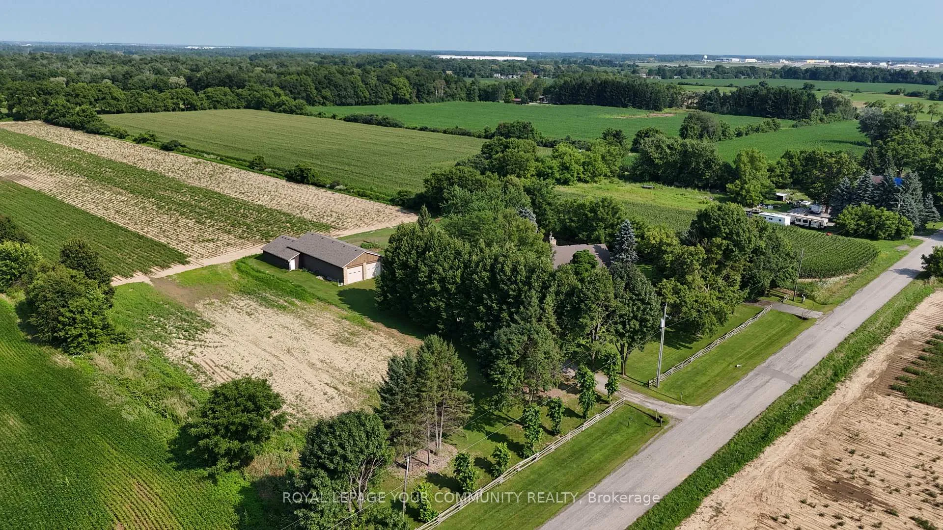 Photo 12 of 879 Smith Road, Hamilton, Ancaster — HOMEH