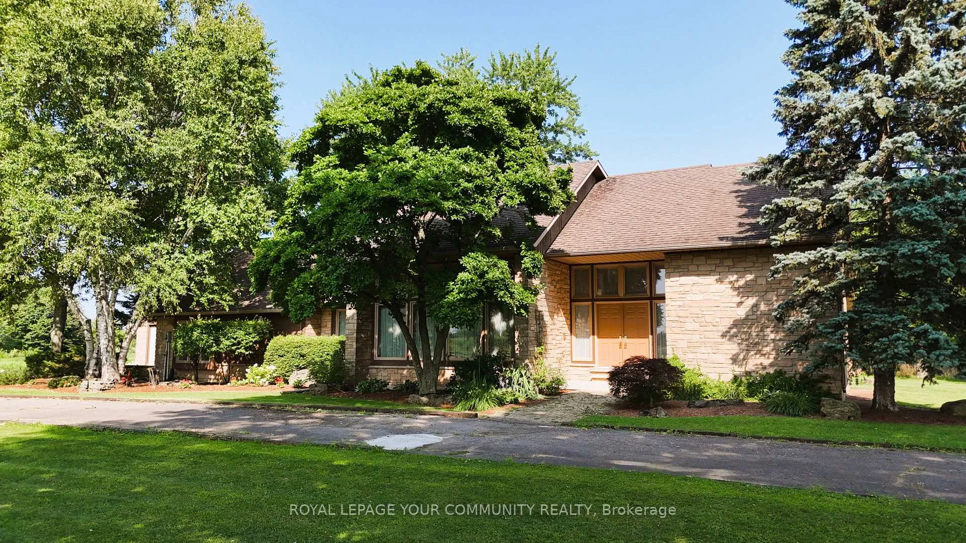 Photo 17 of 879 Smith Road, Hamilton, Ancaster — HOMEH