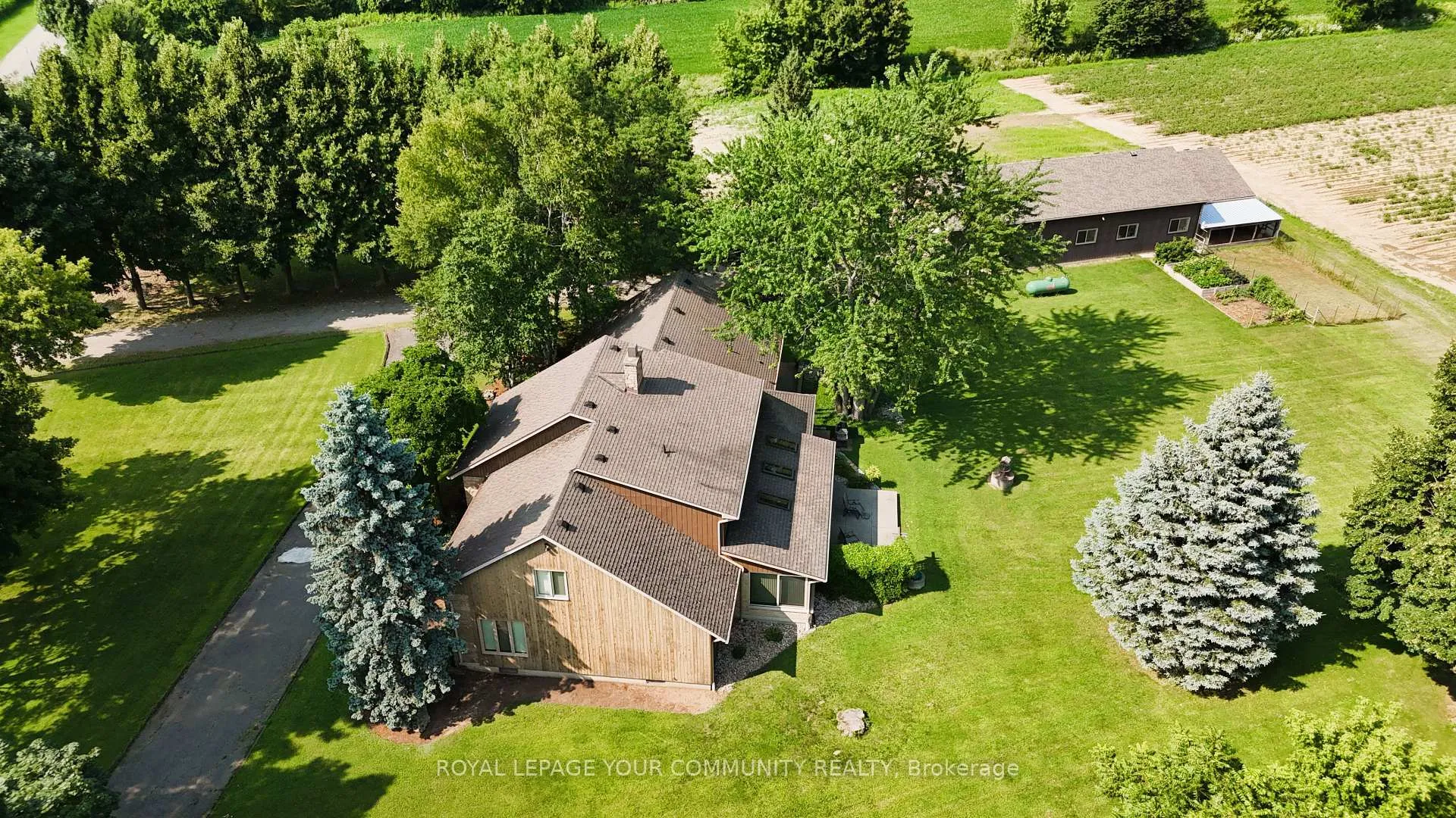 Photo 21 of 879 Smith Road, Hamilton, Ancaster — HOMEH