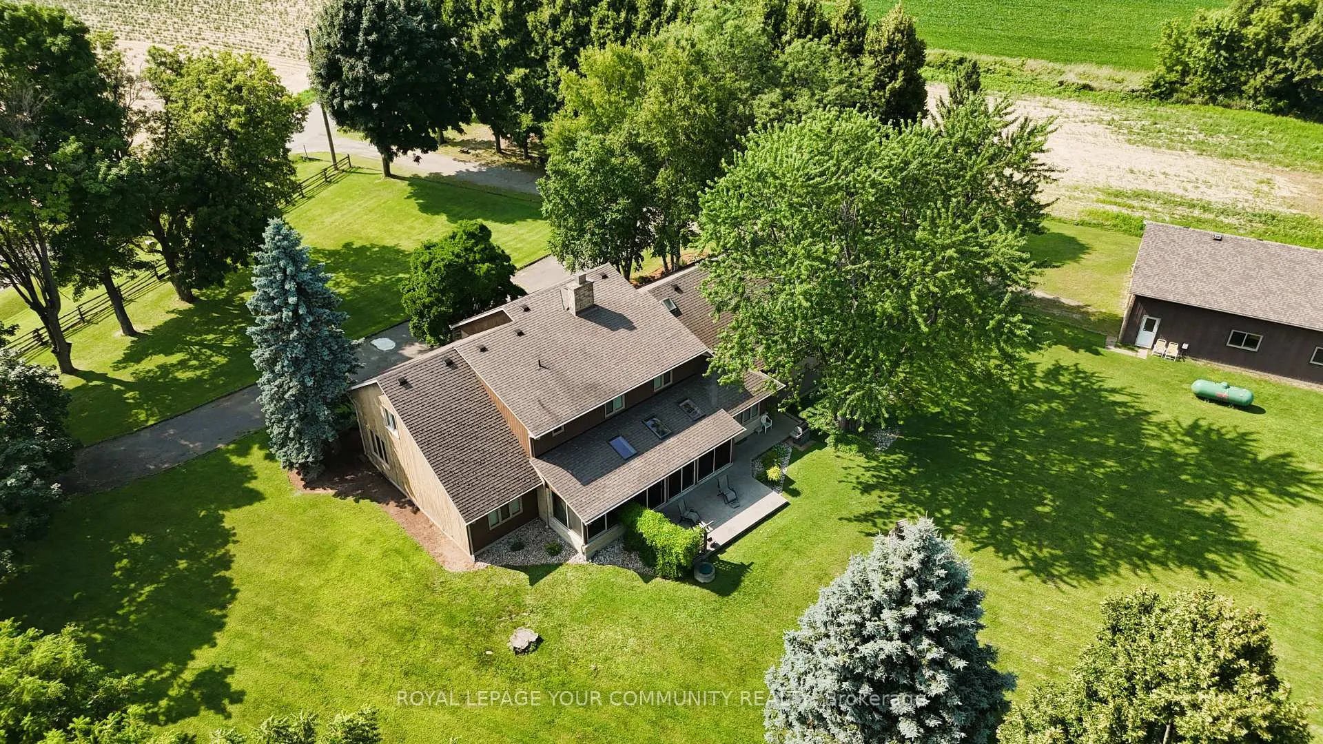 Photo 22 of 879 Smith Road, Hamilton, Ancaster — HOMEH