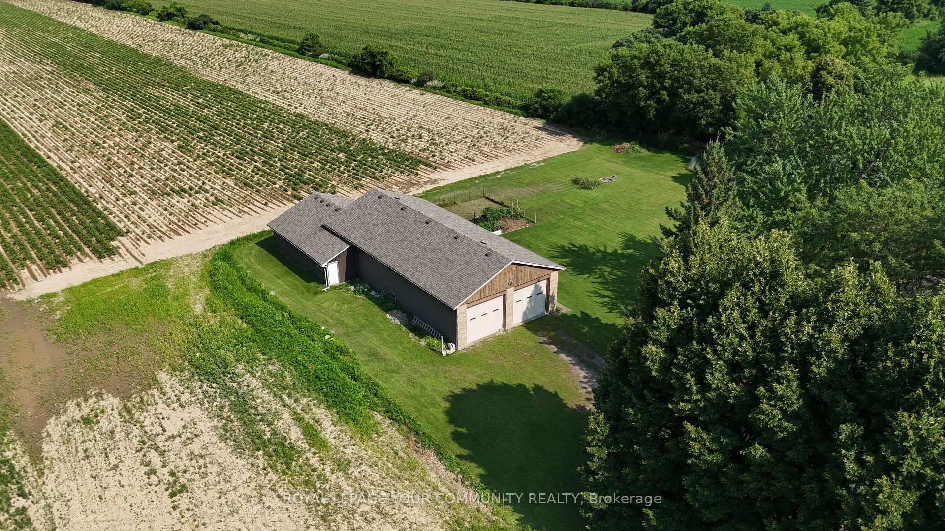 Photo 26 of 879 Smith Road, Hamilton, Ancaster — HOMEH