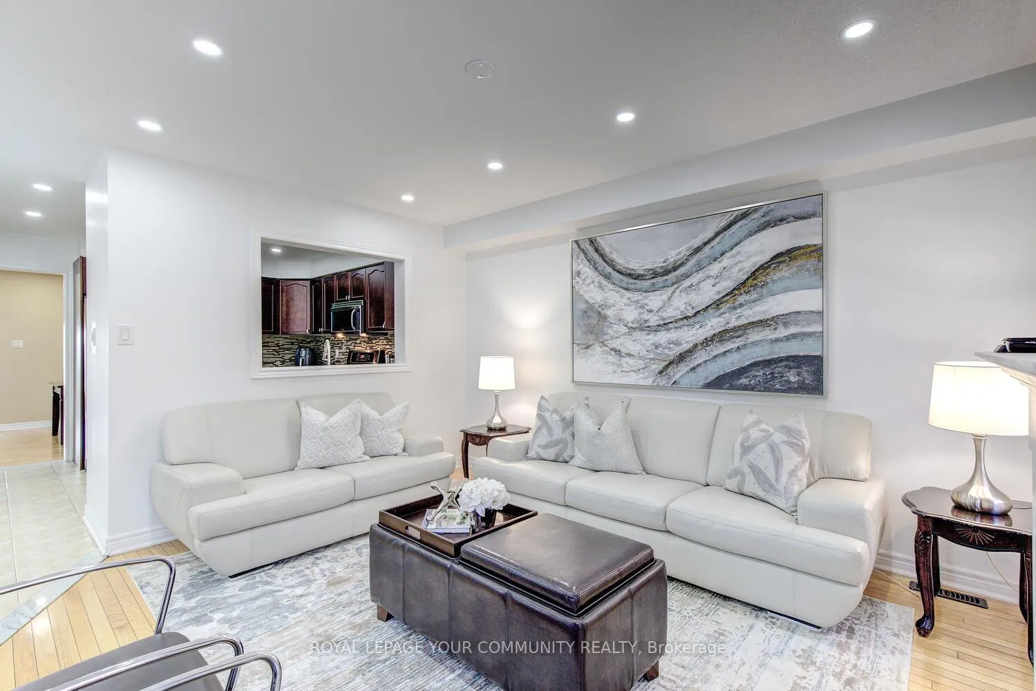 Photo 15 of 208 Petticoat Road, Vaughan, Patterson — HOMEH